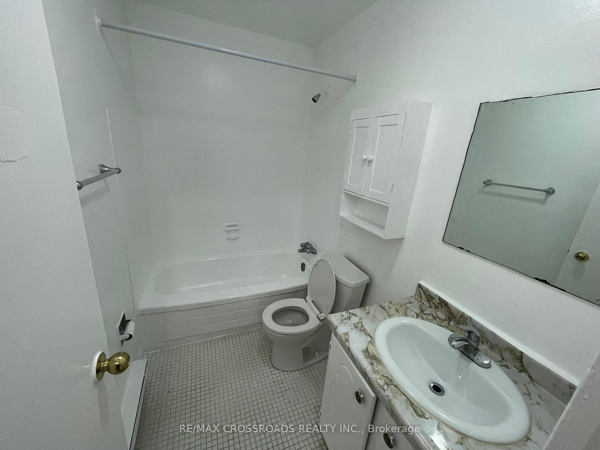 Photo 7 of Unit 306, 1 Kingston Road, Toronto, The Beaches — HOMEH
