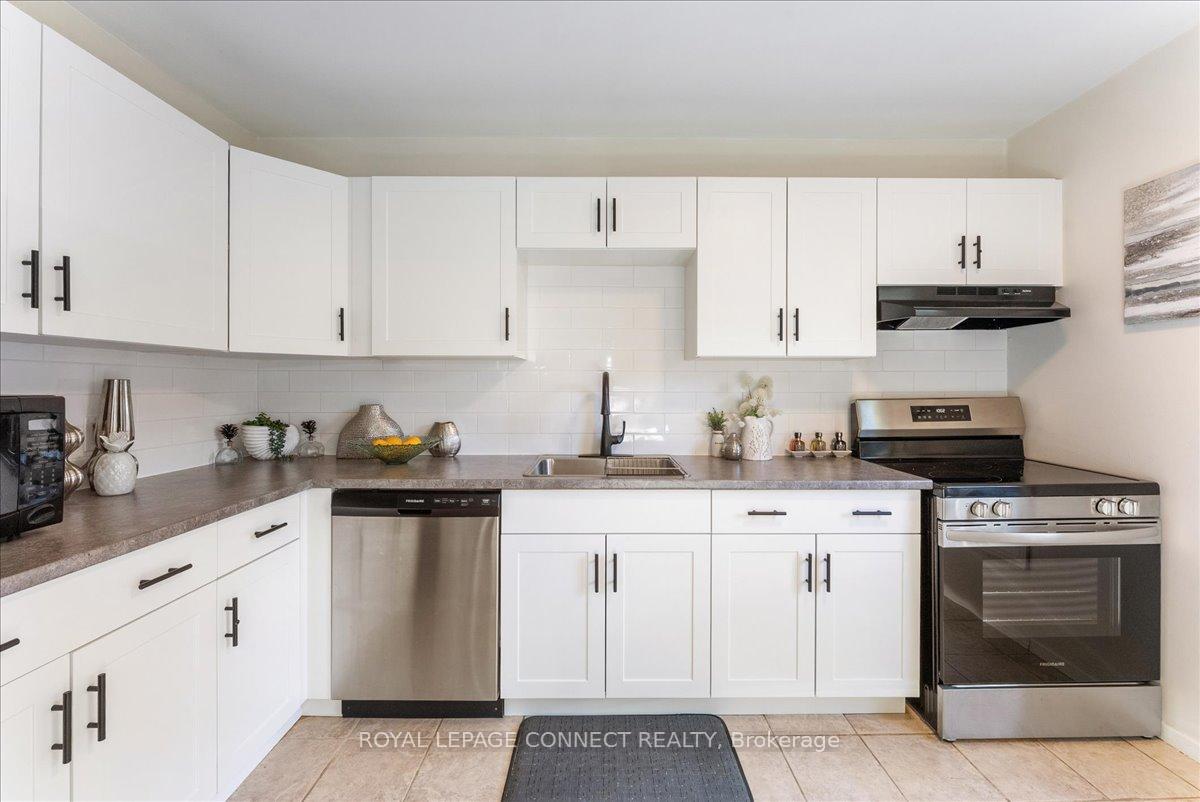 Photo 14 of Unit 22, 765 Oklahoma Drive, Pickering, West Shore — HOMEH