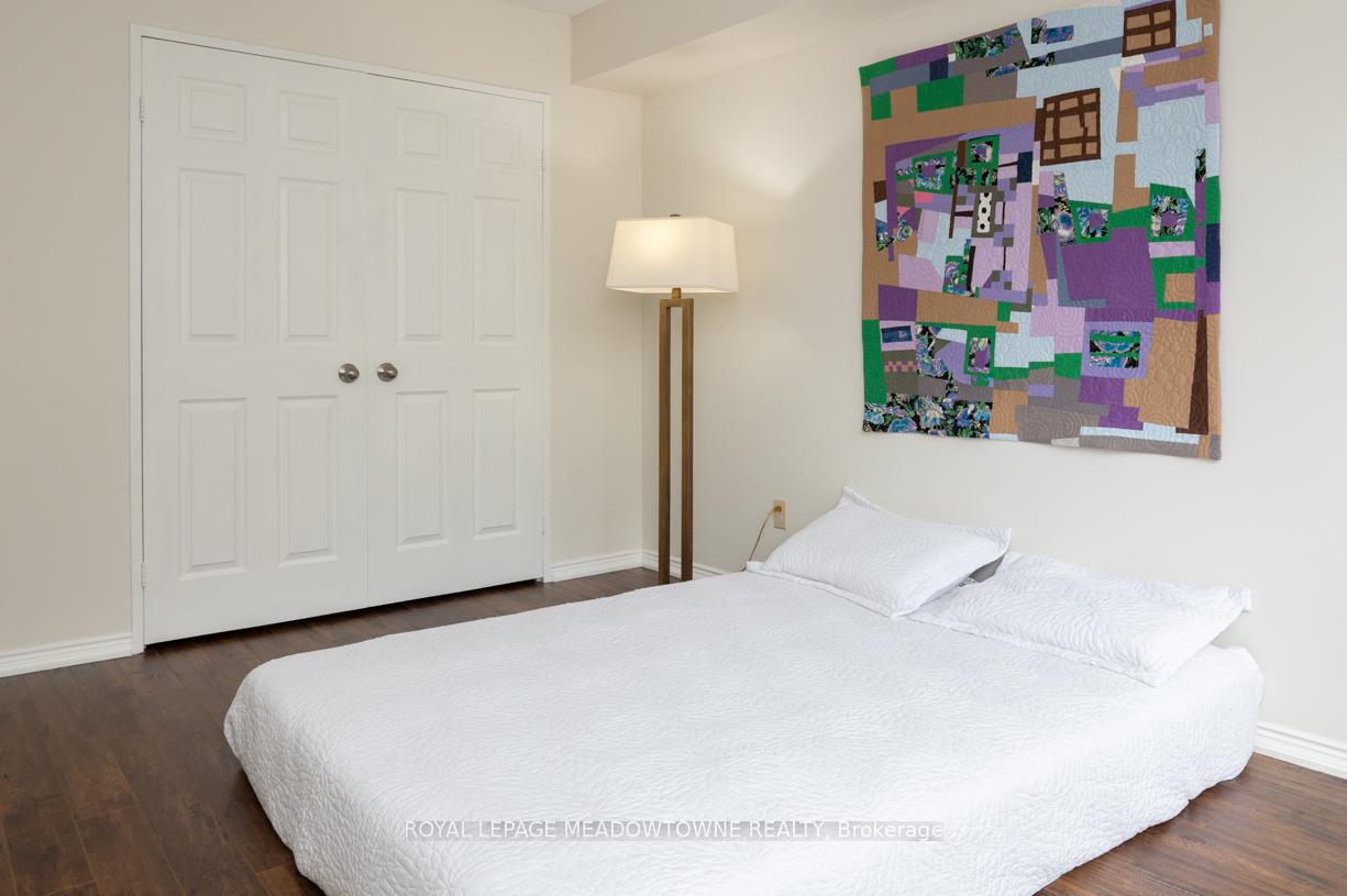 Photo 19 of Unit 201, 14924 Yonge Street, Aurora, Aurora Highlands — HOMEH