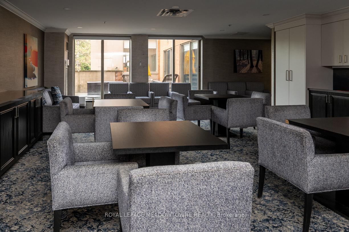 Photo 27 of Unit 201, 14924 Yonge Street, Aurora, Aurora Highlands — HOMEH