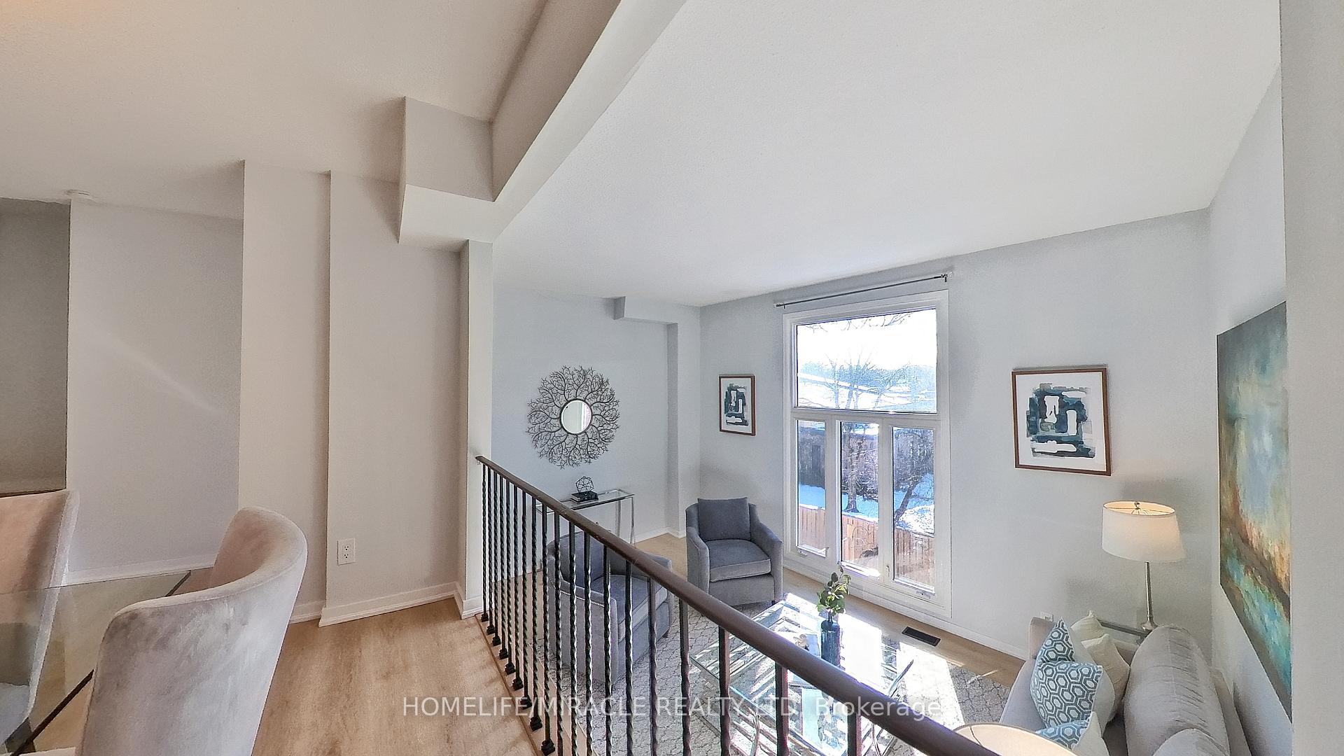 Photo 5 of 16 Thatchers Mill Way, Markham, Bullock — HOMEH