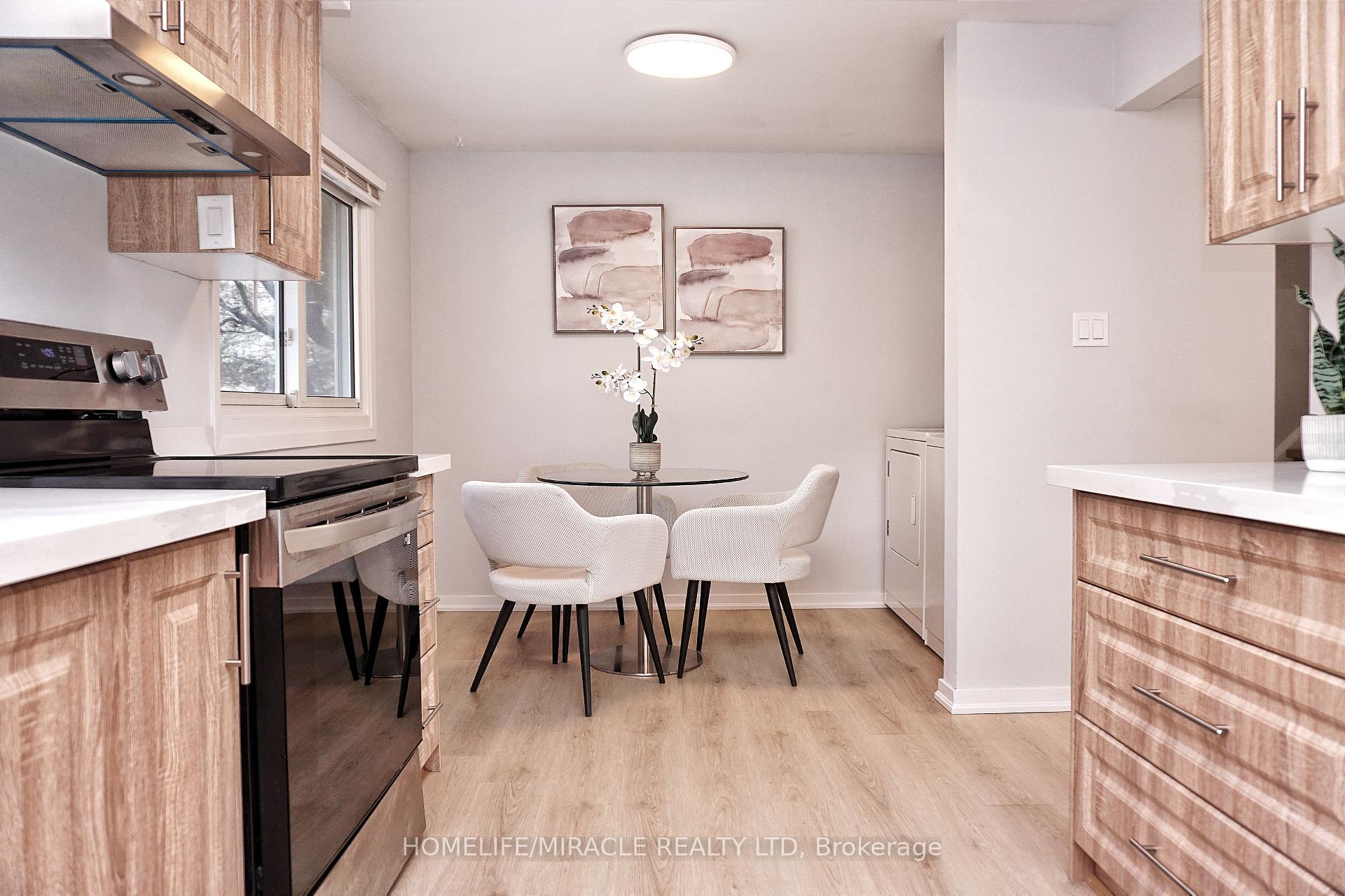 Photo 15 of 16 Thatchers Mill Way, Markham, Bullock — HOMEH