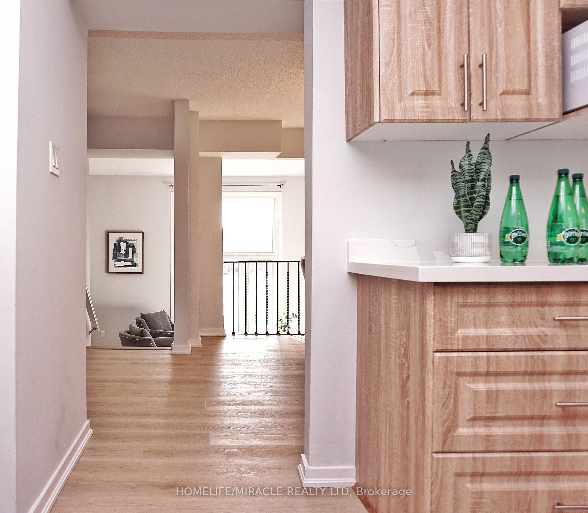 Photo 18 of 16 Thatchers Mill Way, Markham, Bullock — HOMEH