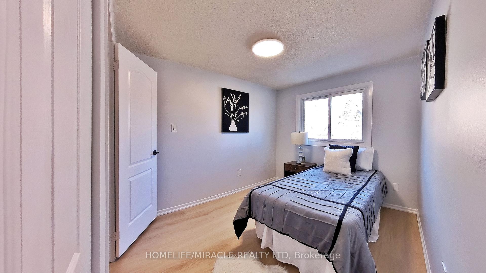Photo 26 of 16 Thatchers Mill Way, Markham, Bullock — HOMEH
