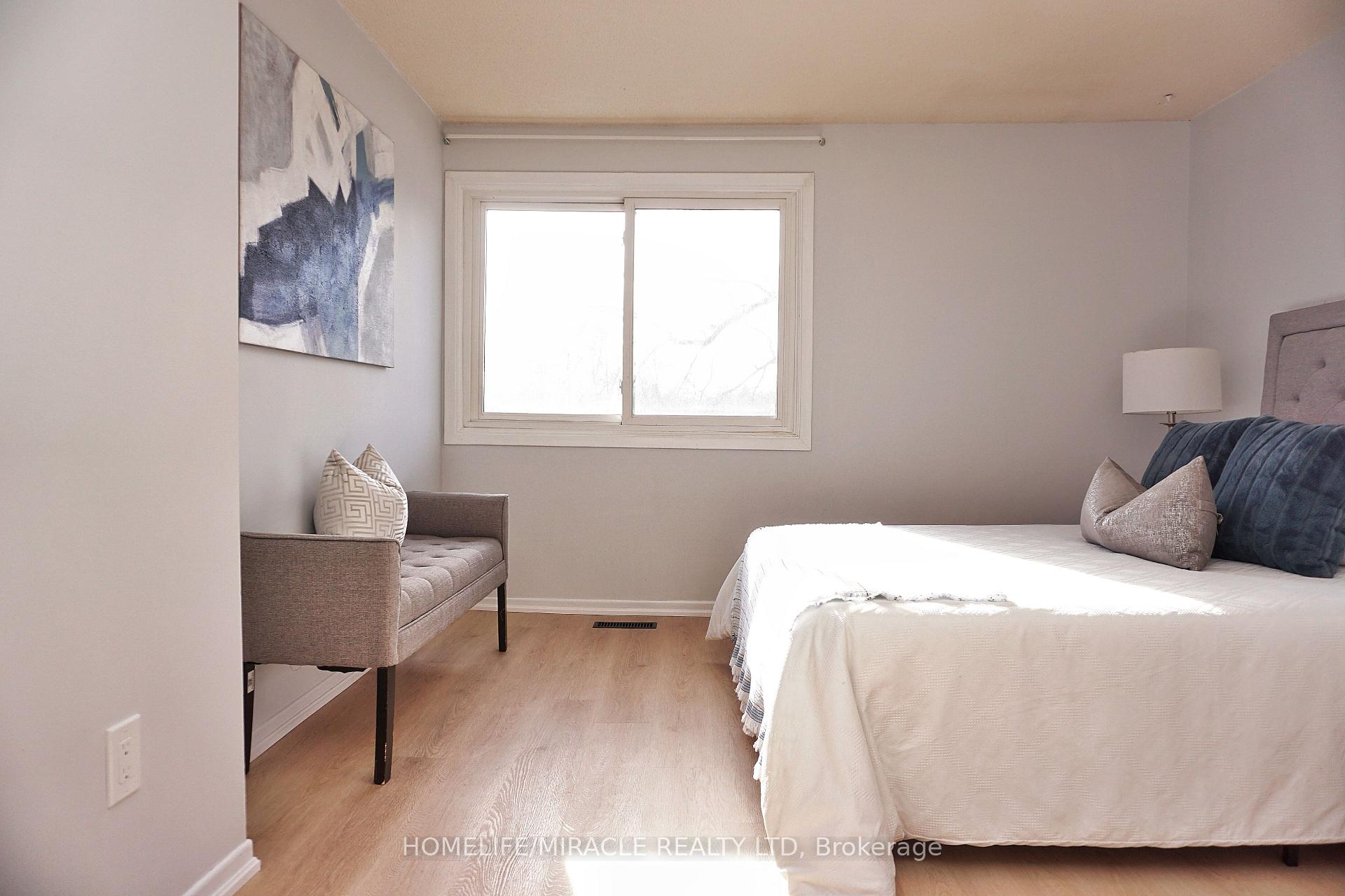 Photo 32 of 16 Thatchers Mill Way, Markham, Bullock — HOMEH