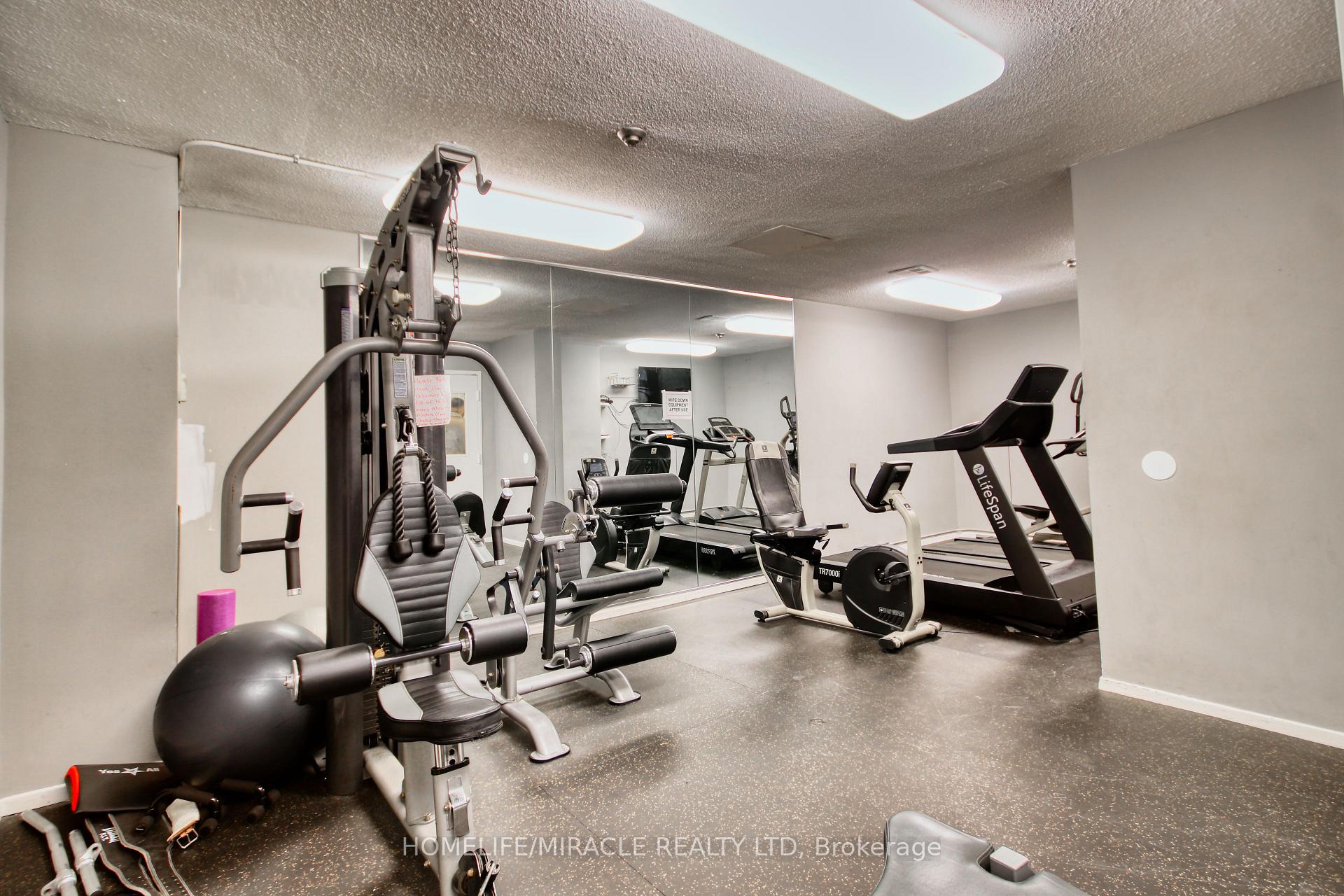 Photo 15 of Unit Ph-2, 150 Neptune Drive, Toronto, Bedford Park-Nortown — HOMEH