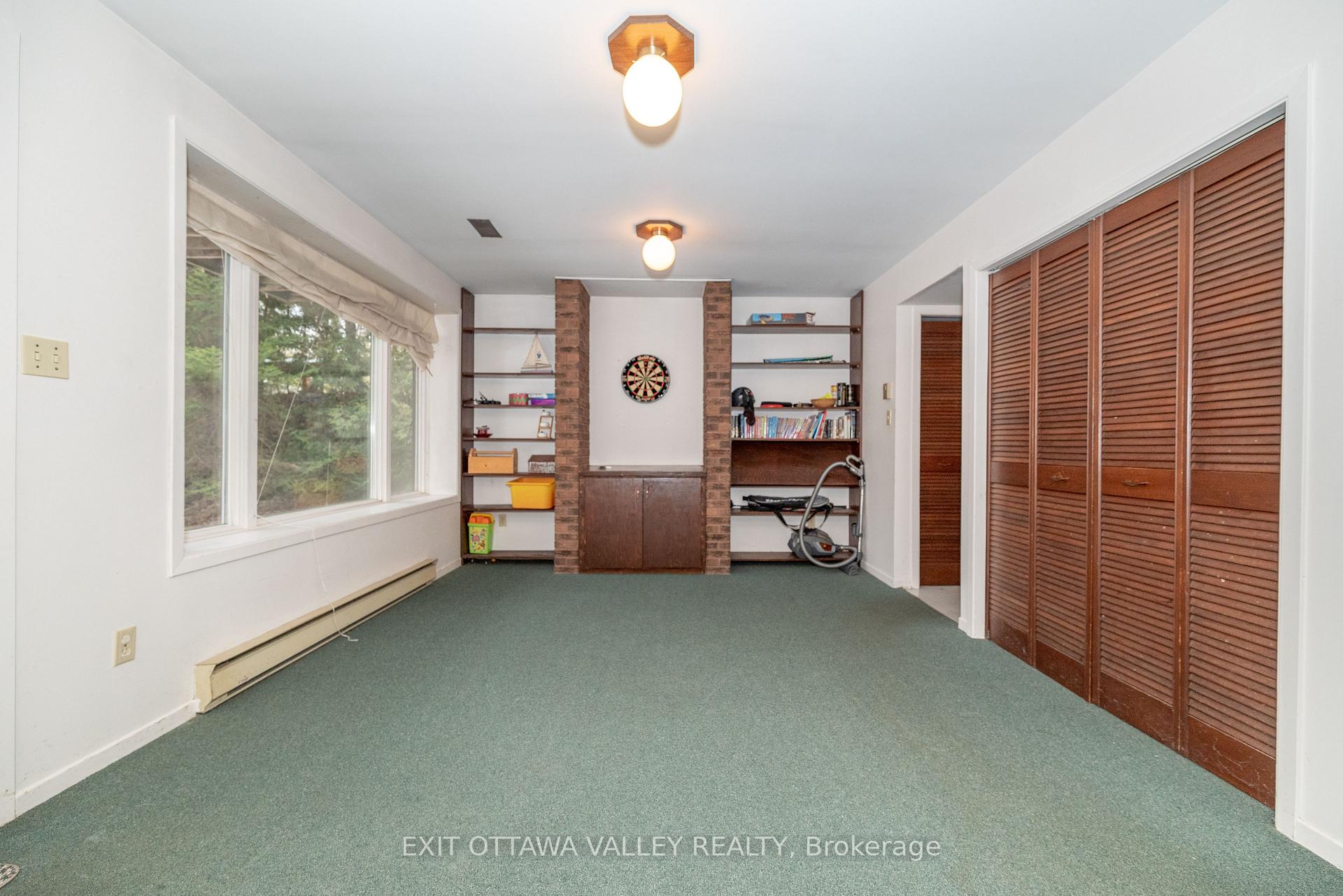Photo 29 of 136 Frontenac Crescent, Deep River — HOMEH