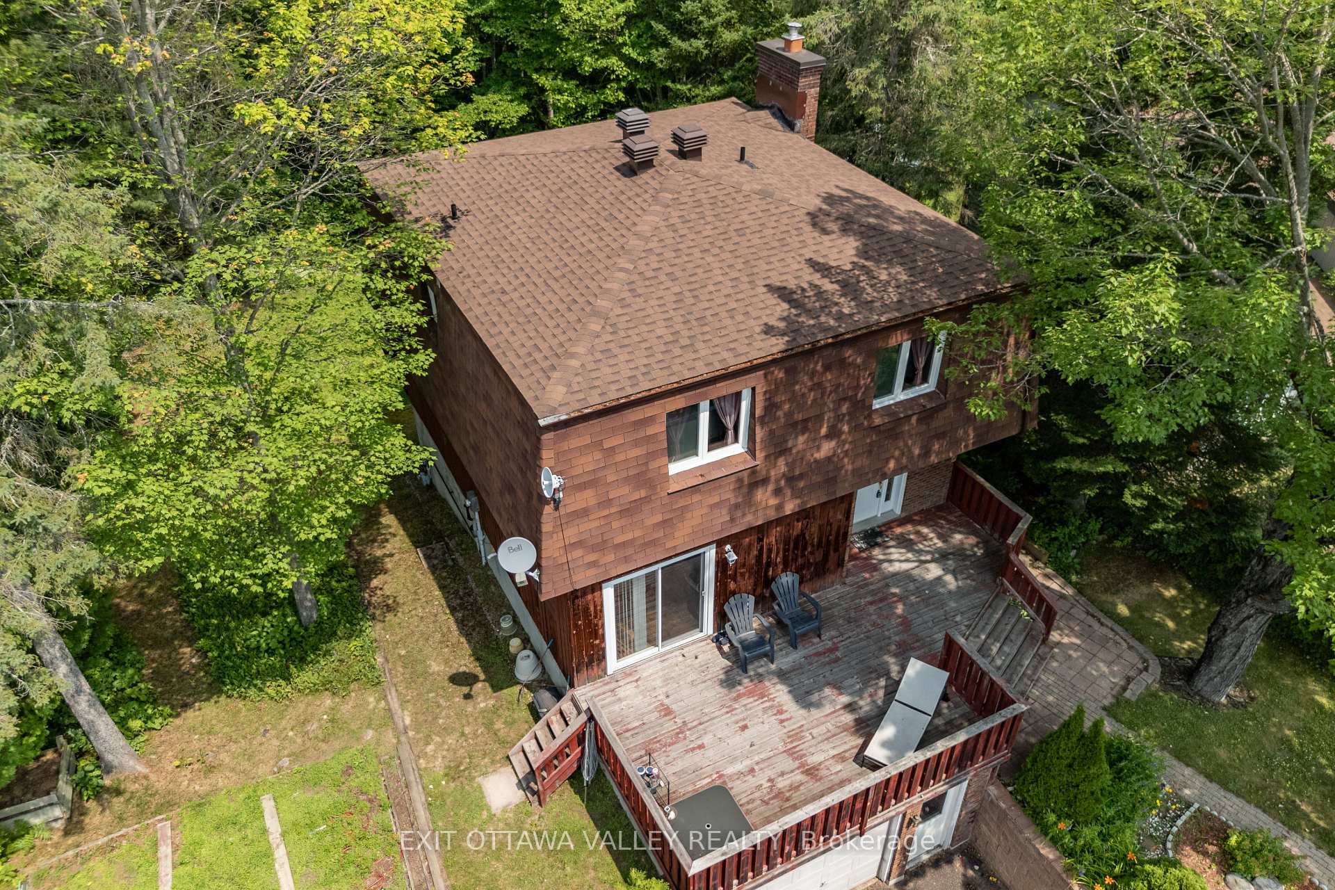 Photo 34 of 136 Frontenac Crescent, Deep River — HOMEH