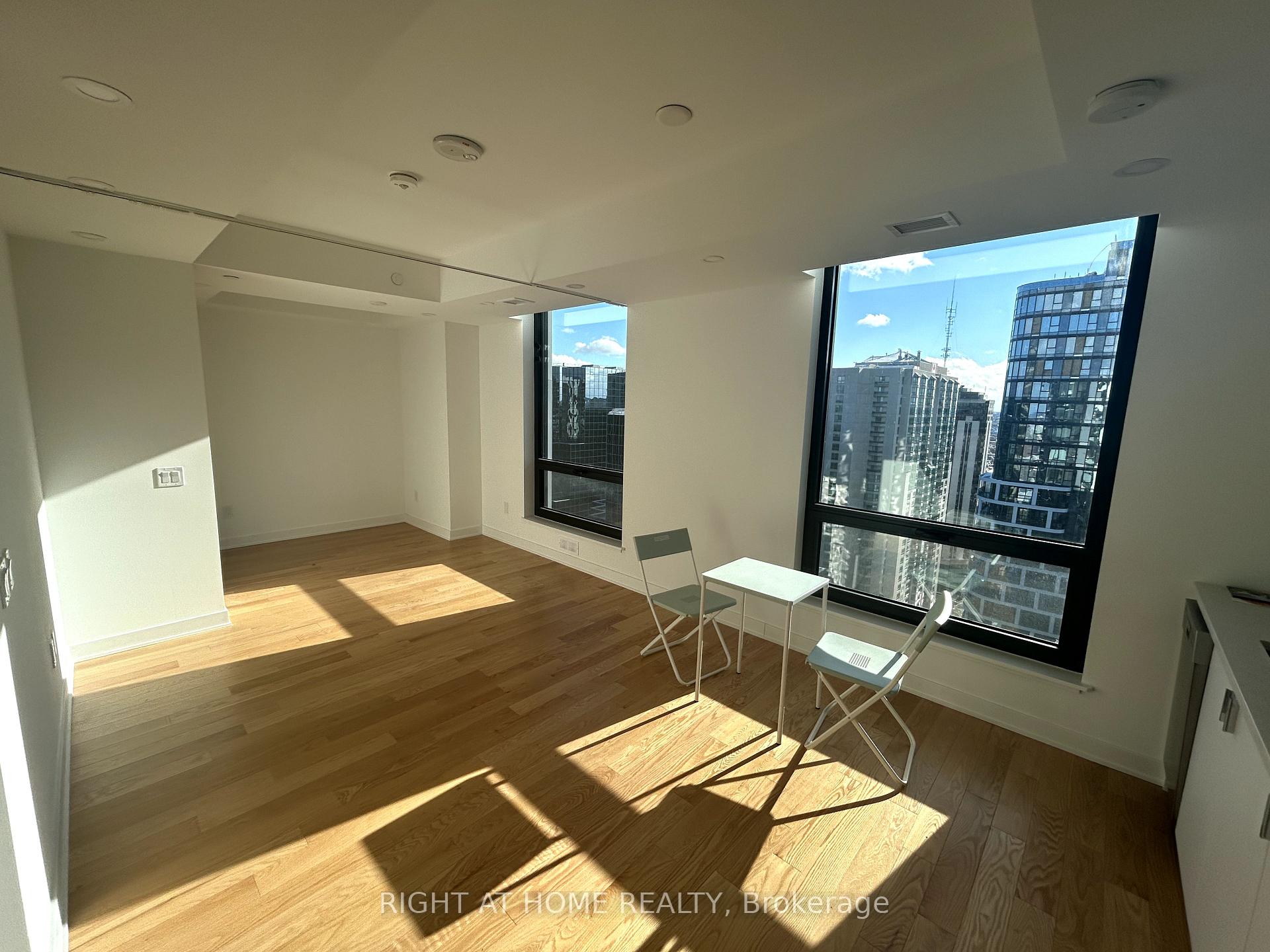 Photo 2 of Unit 2508, 340 Queen Street, Ottawa, Ottawa Centre — HOMEH
