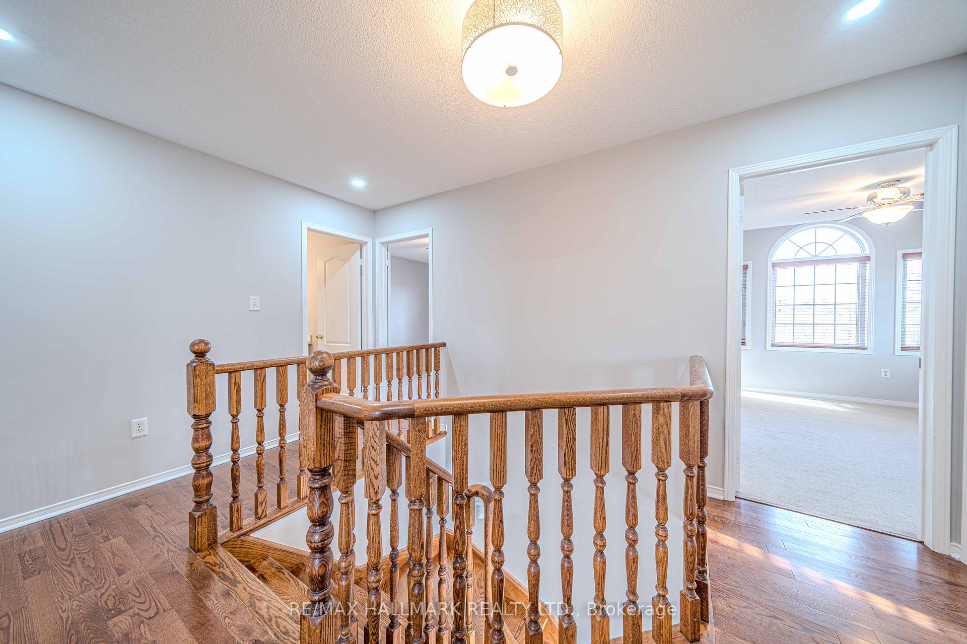 Photo 25 of 2 Decourcy Ireland Circle, Ajax, Northeast Ajax — HOMEH