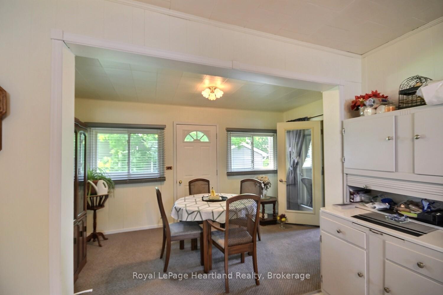 Photo 5 of 378 Victoria Street, Central Huron, Clinton — HOMEH