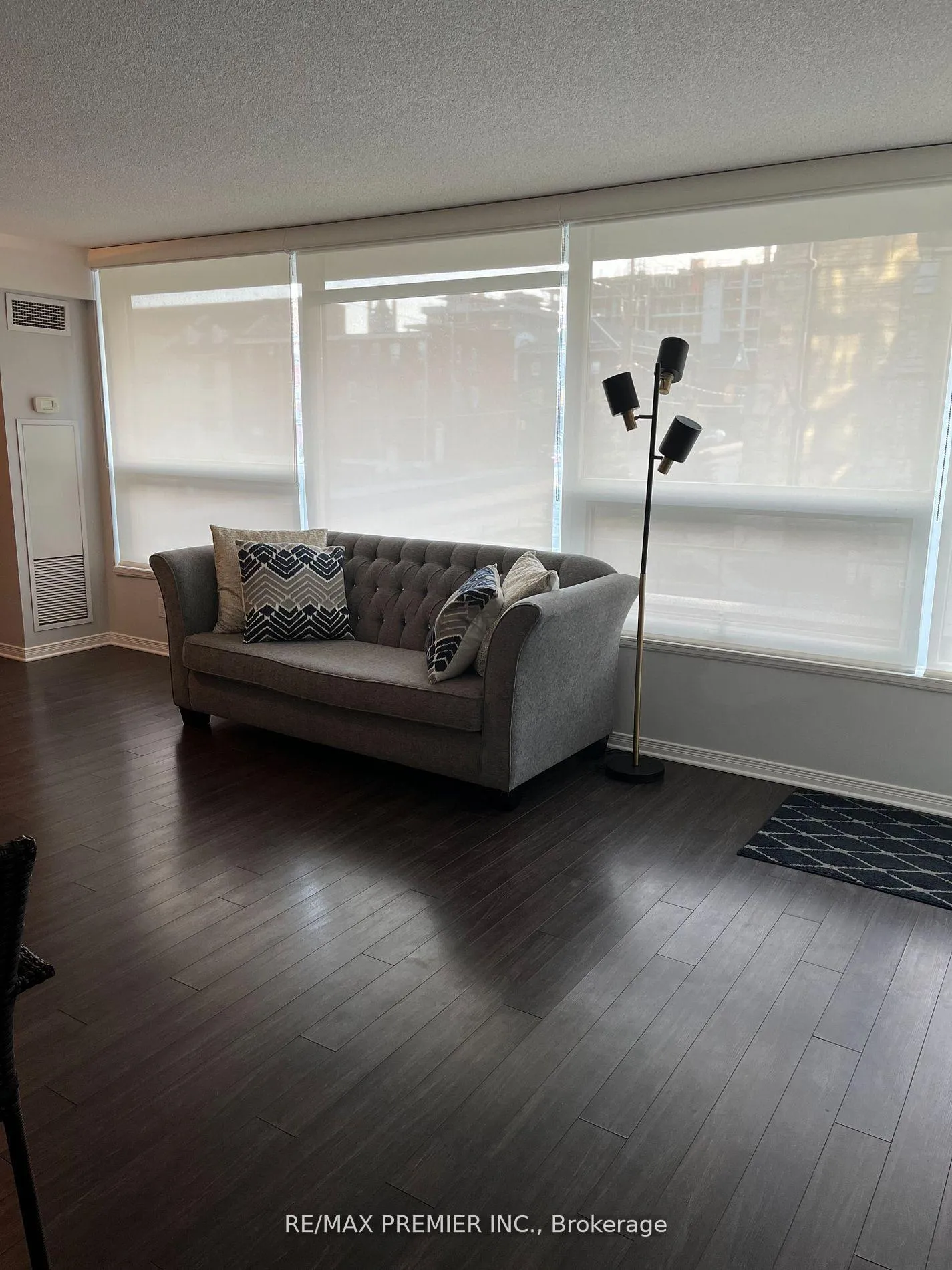 Photo 6 of Unit 212, 121 Queen Street, Kingston, East of Sir John A. Blvd — HOMEH