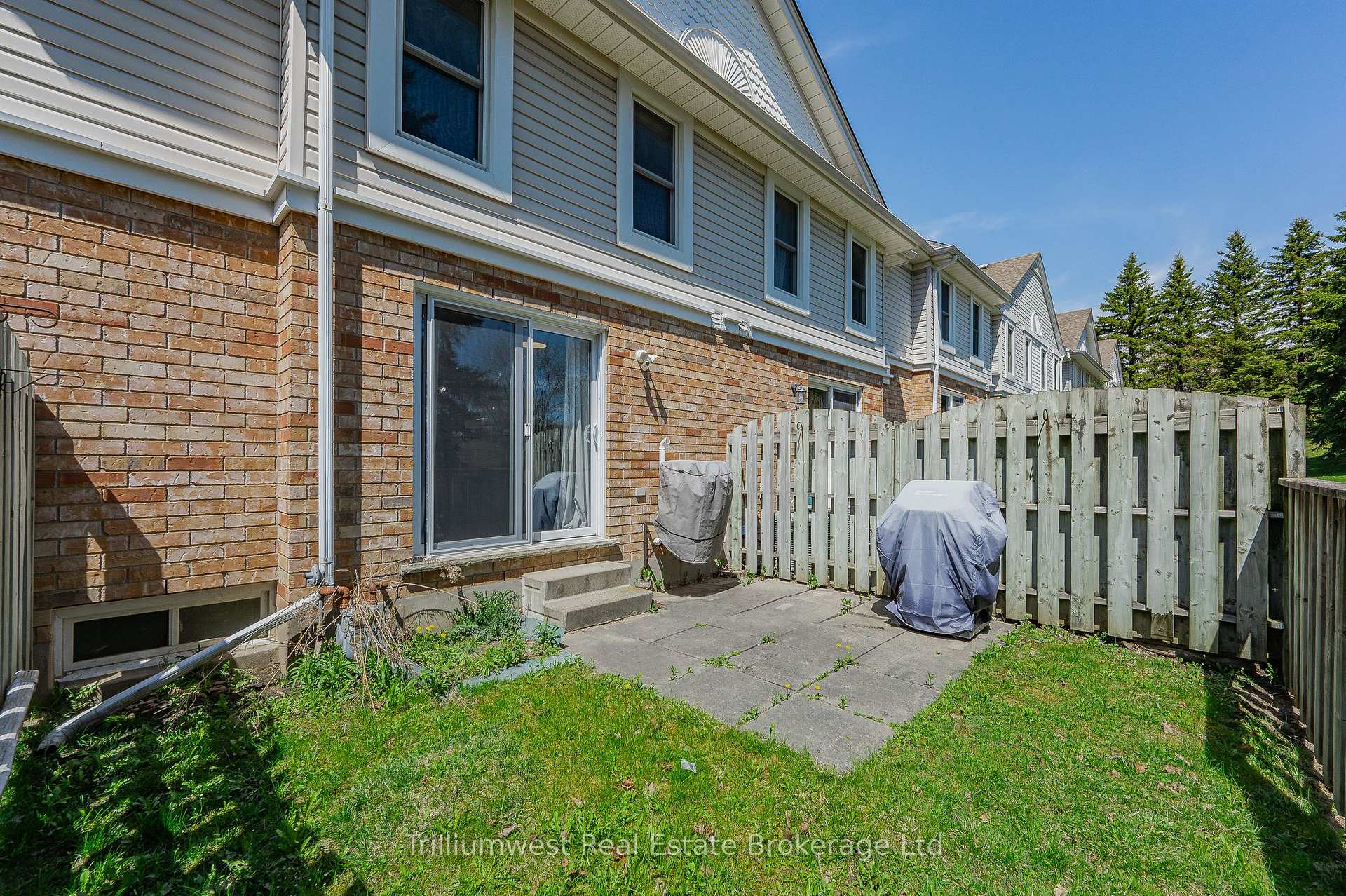 Photo 8 of Unit 24, 66 Rodgers Road, Guelph, Kortright West — HOMEH
