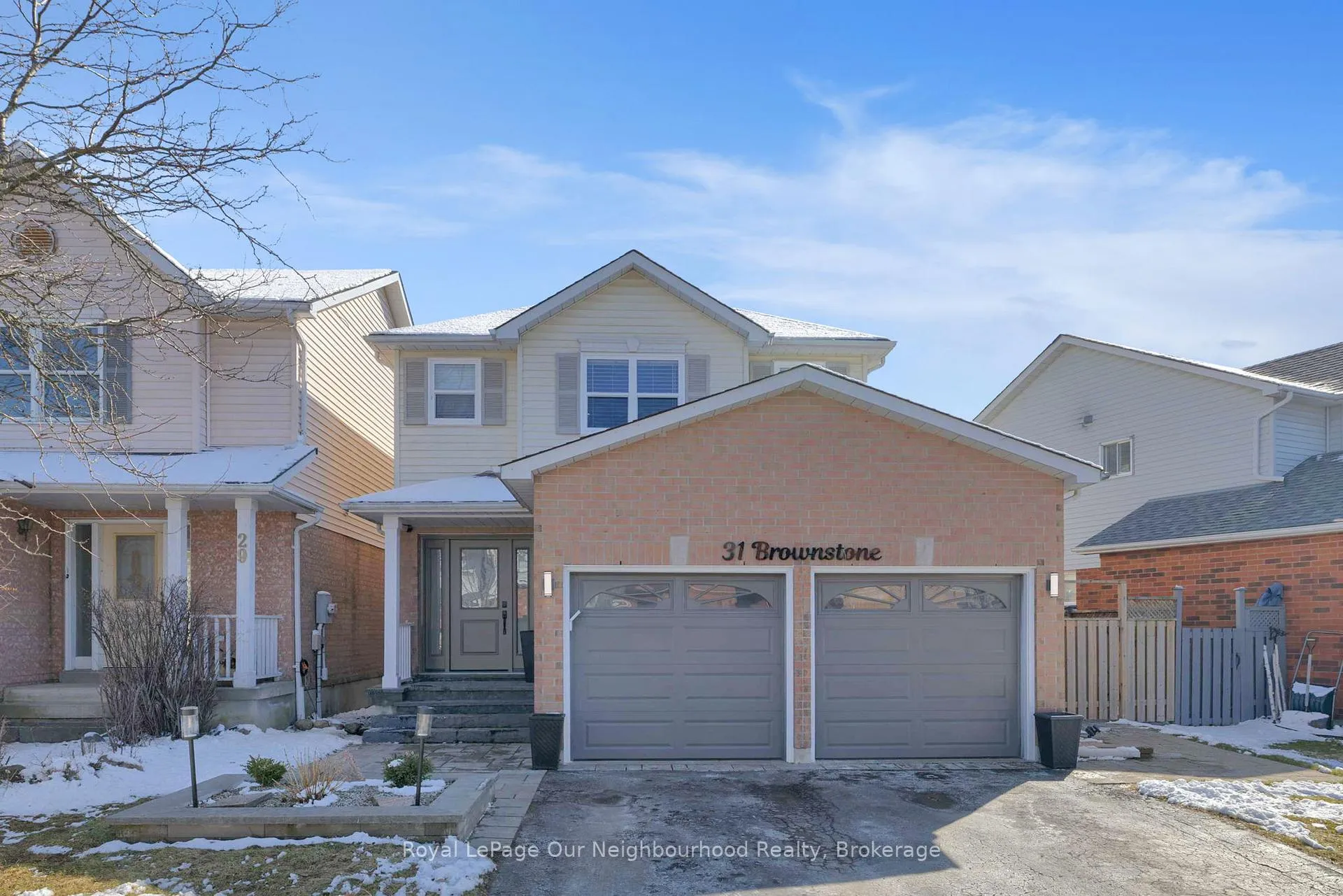 Photo 2 of 31 Brownstone Crescent, Clarington, Courtice — HOMEH