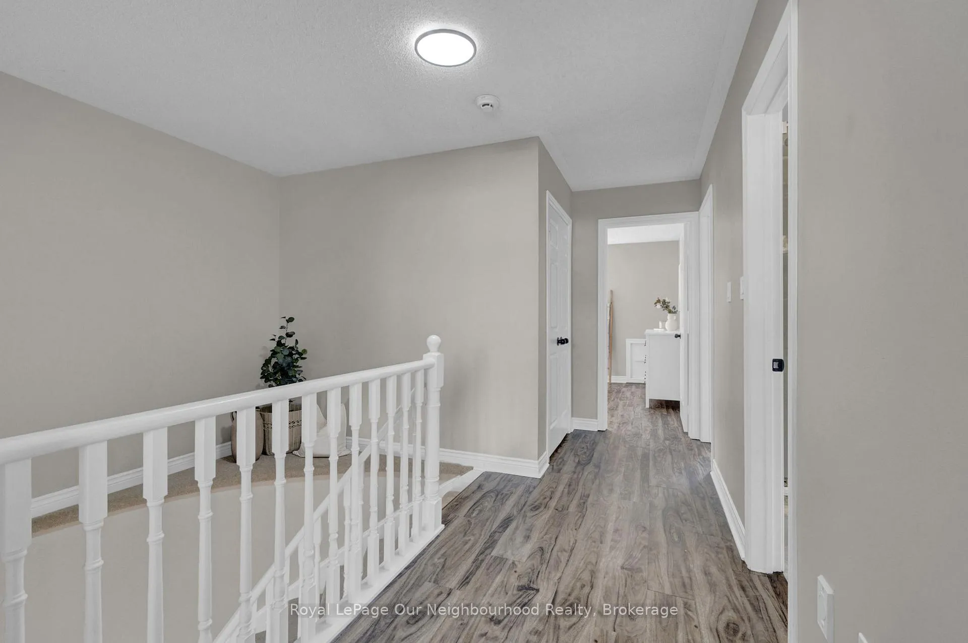 Photo 19 of 31 Brownstone Crescent, Clarington, Courtice — HOMEH
