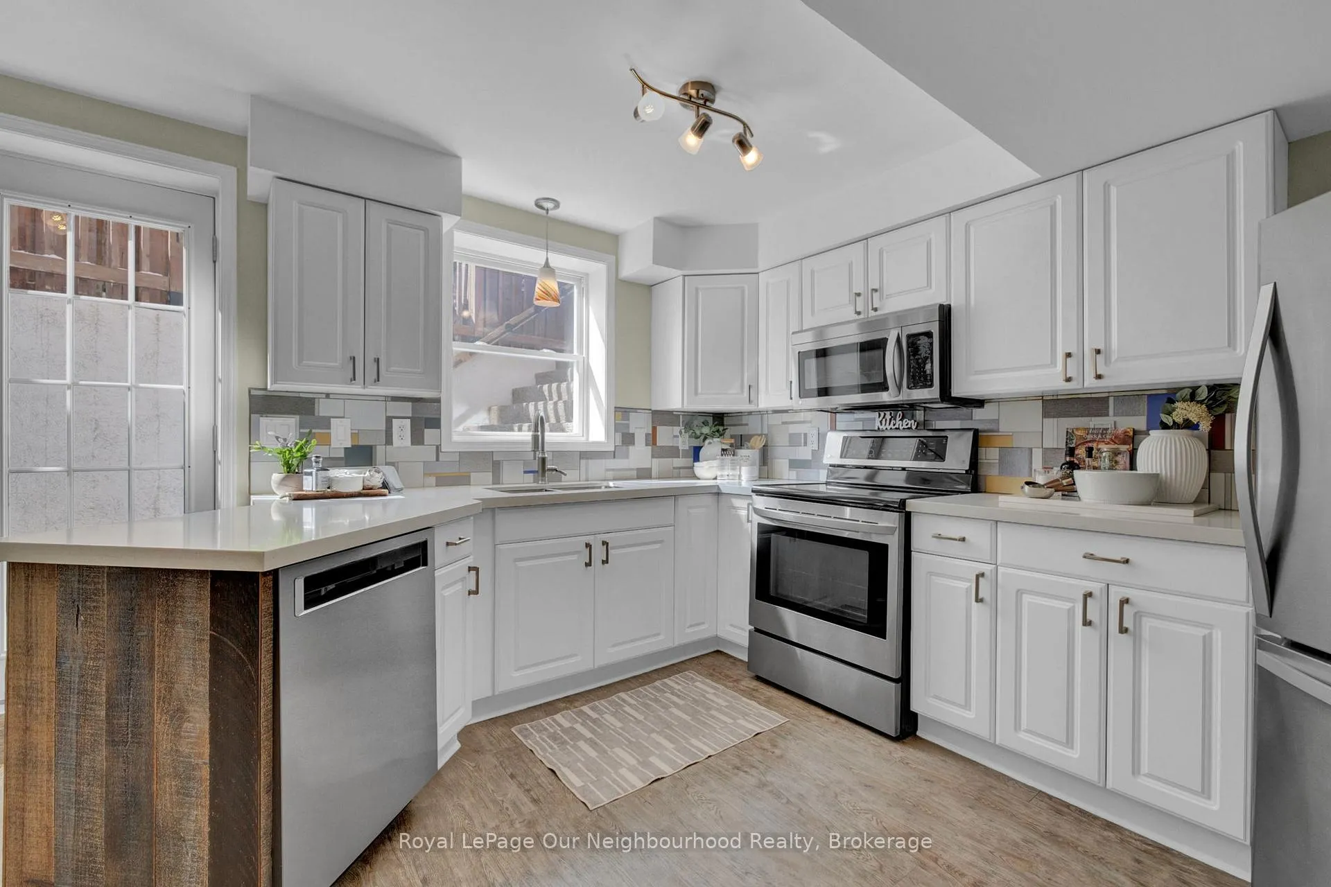 Photo 29 of 31 Brownstone Crescent, Clarington, Courtice — HOMEH
