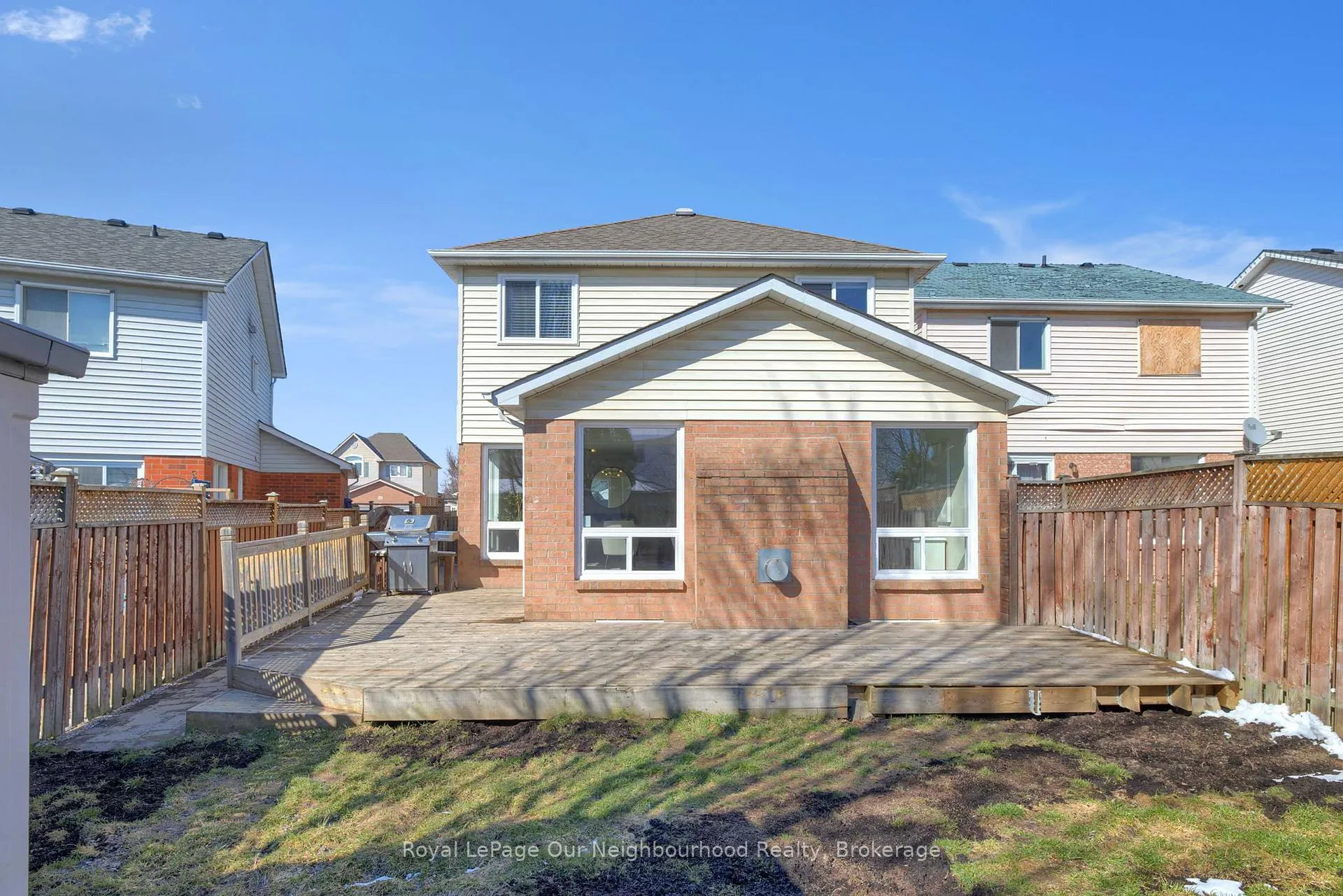 Photo 37 of 31 Brownstone Crescent, Clarington, Courtice — HOMEH