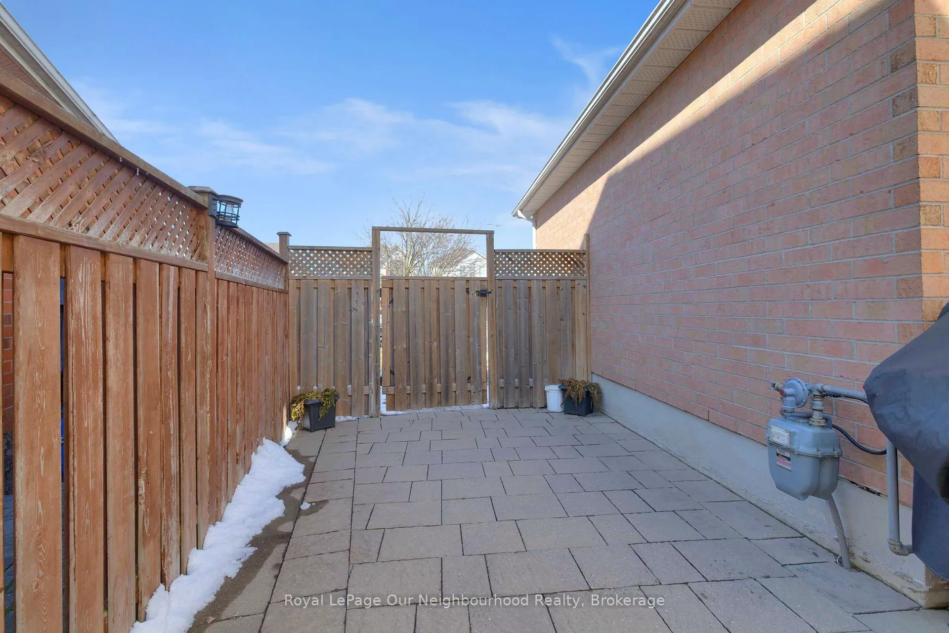 Photo 42 of 31 Brownstone Crescent, Clarington, Courtice — HOMEH