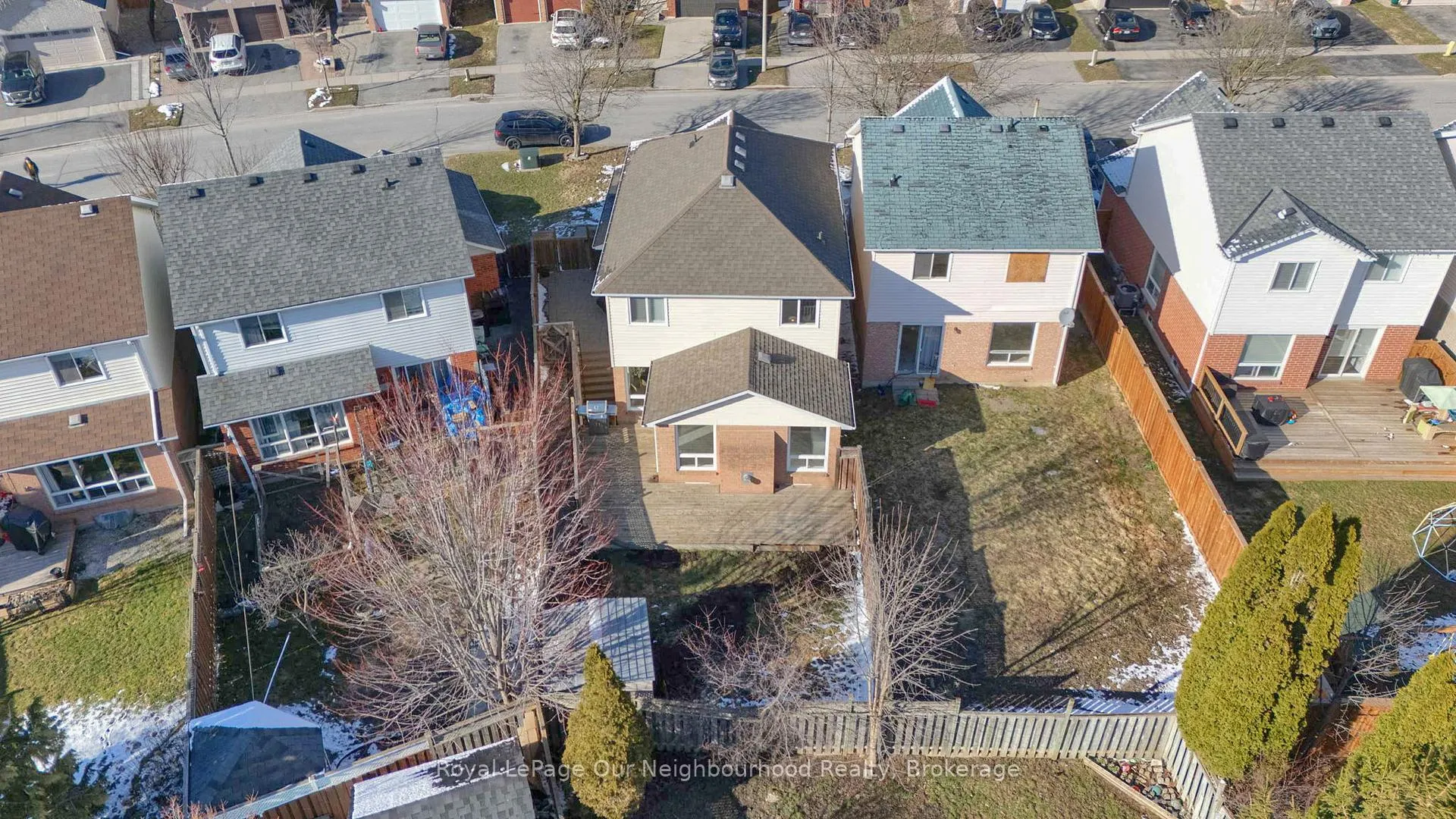 Photo 45 of 31 Brownstone Crescent, Clarington, Courtice — HOMEH
