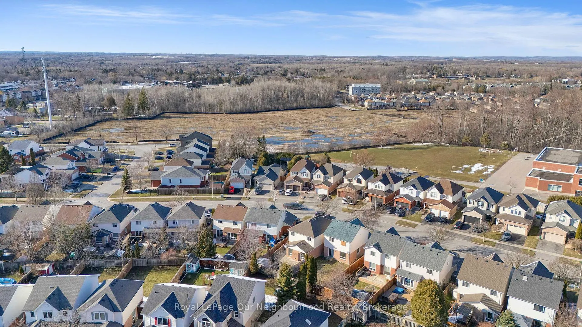 Photo 49 of 31 Brownstone Crescent, Clarington, Courtice — HOMEH