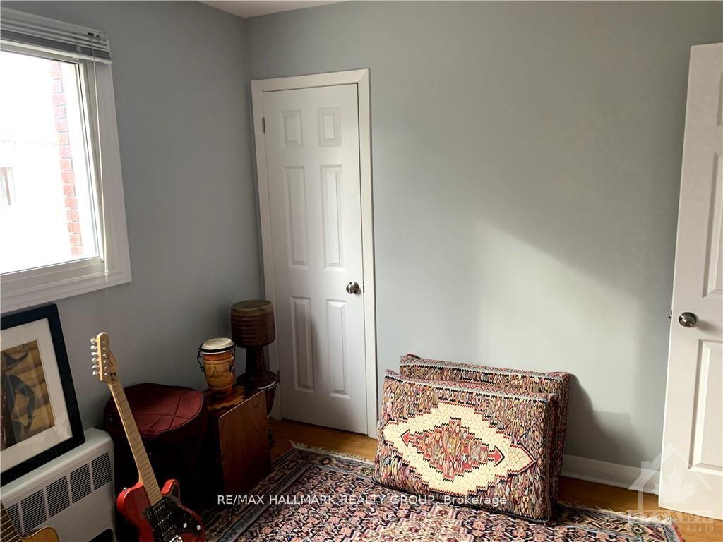 Photo 10 of Unit 3, 1064 Merivale Road, Ottawa, Carlington — HOMEH