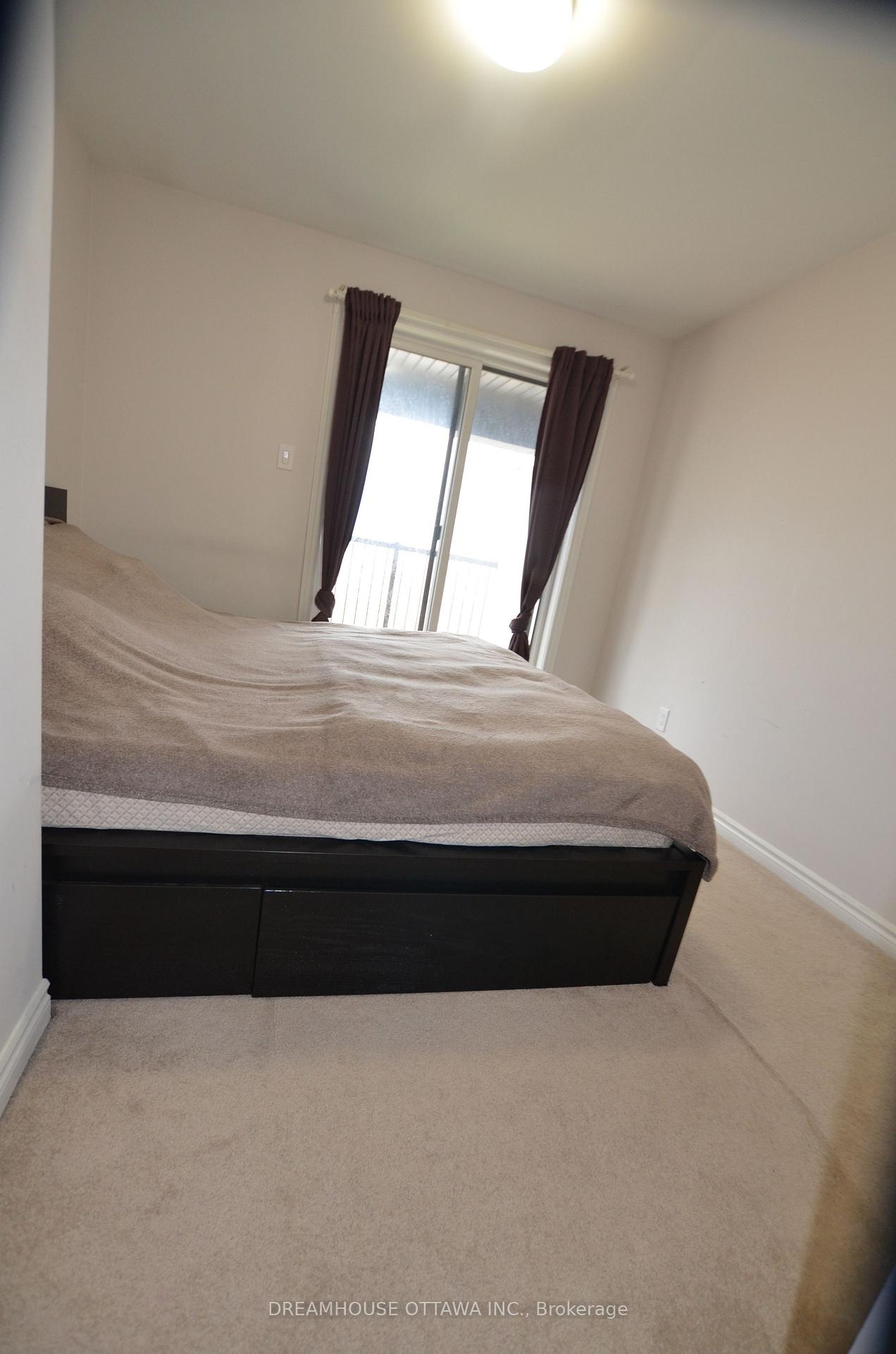 Photo 12 of 322 Pilot Private, Ottawa, Kanata - Emerald Meadows/Trailwest — HOMEH