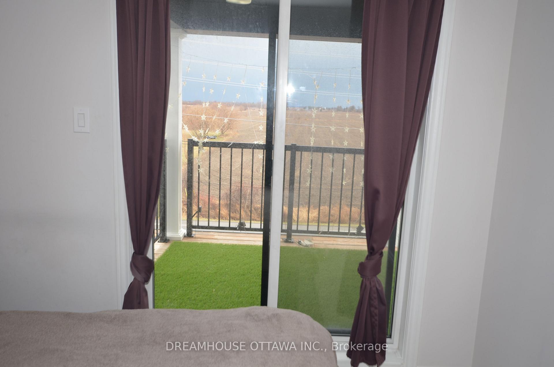 Photo 13 of 322 Pilot Private, Ottawa, Kanata - Emerald Meadows/Trailwest — HOMEH