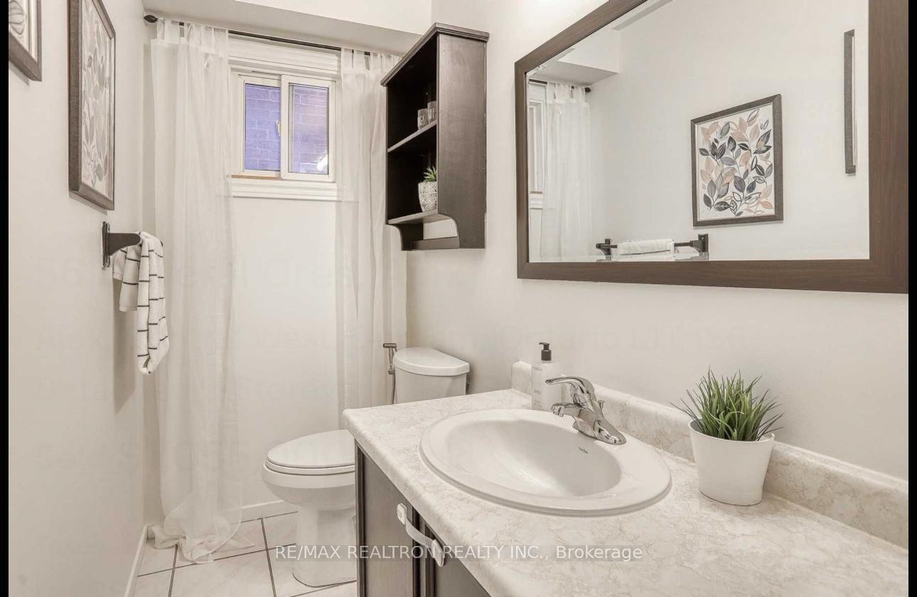 Photo 11 of Unit Upper, 56 Deverill Crescent, Ajax, Central West — HOMEH