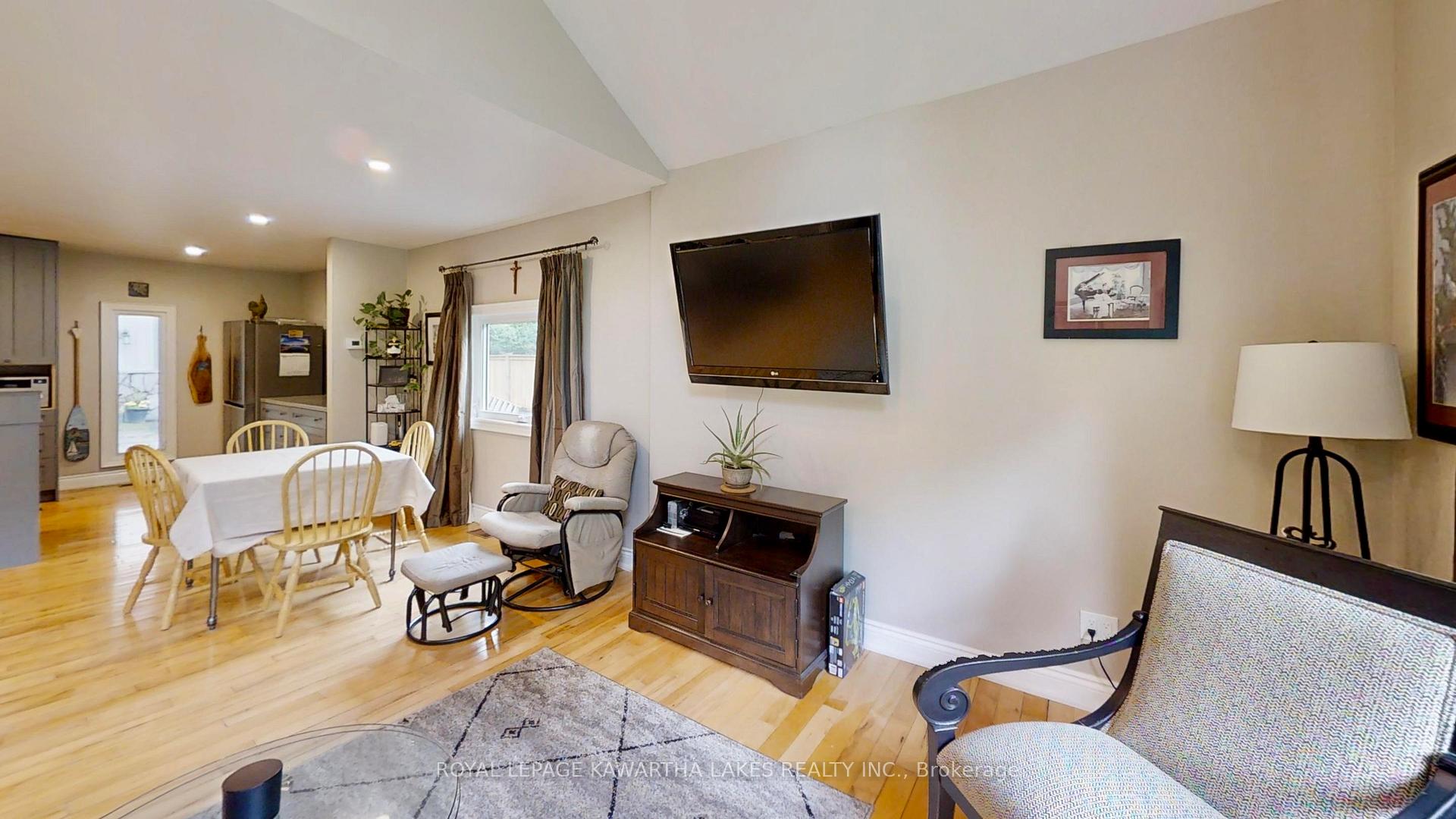 Photo 10 of 69 Seventh Street, Brock, Beaverton — HOMEH