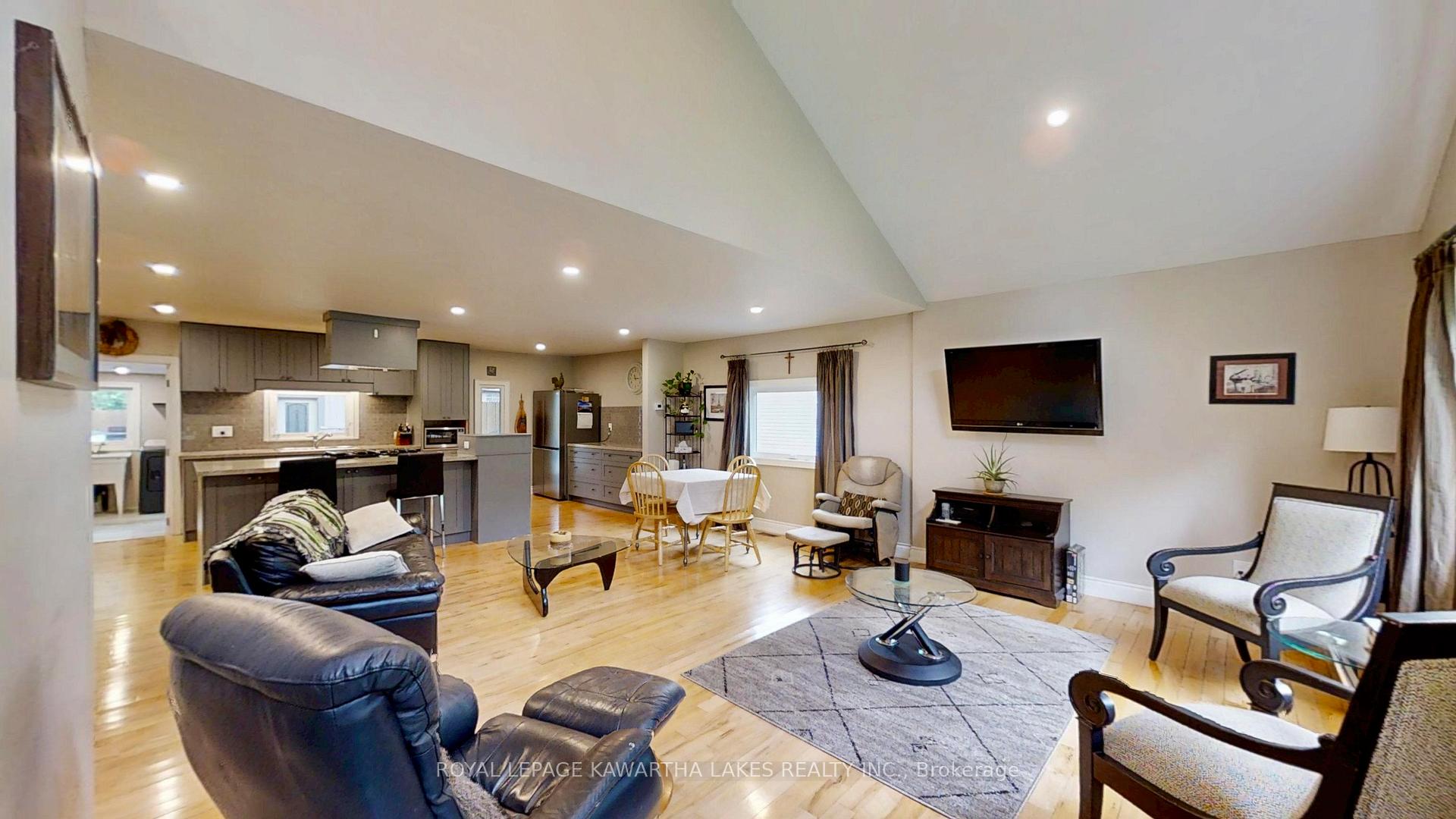 Photo 18 of 69 Seventh Street, Brock, Beaverton — HOMEH