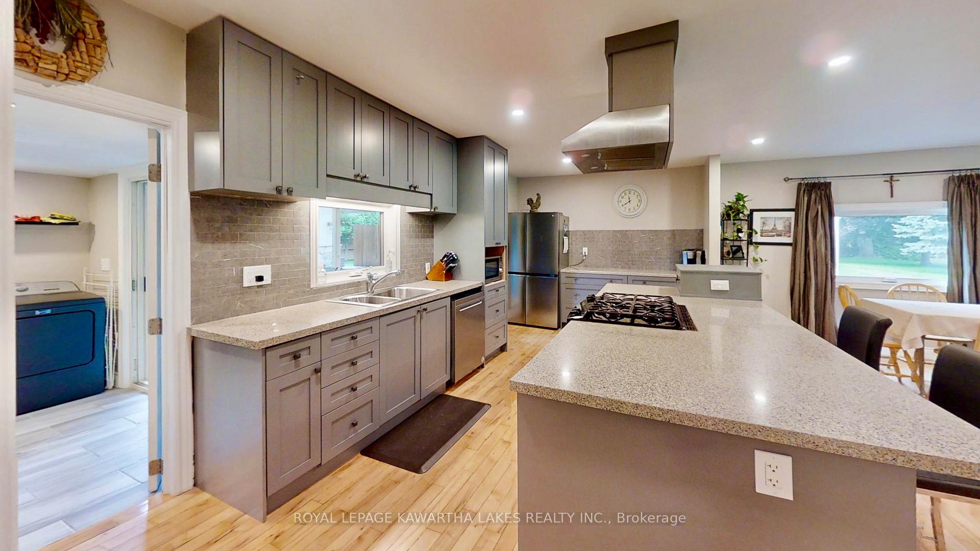 Photo 13 of 69 Seventh Street, Brock, Beaverton — HOMEH