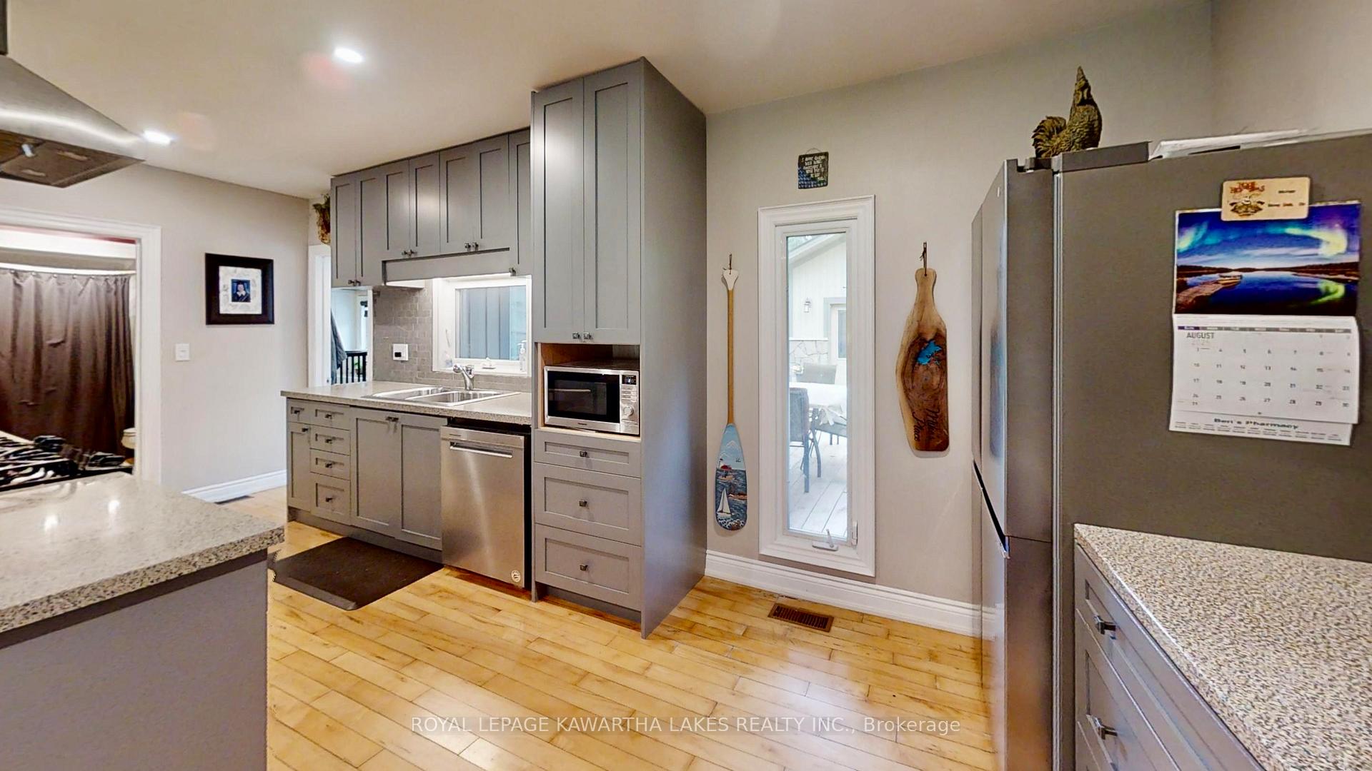 Photo 14 of 69 Seventh Street, Brock, Beaverton — HOMEH