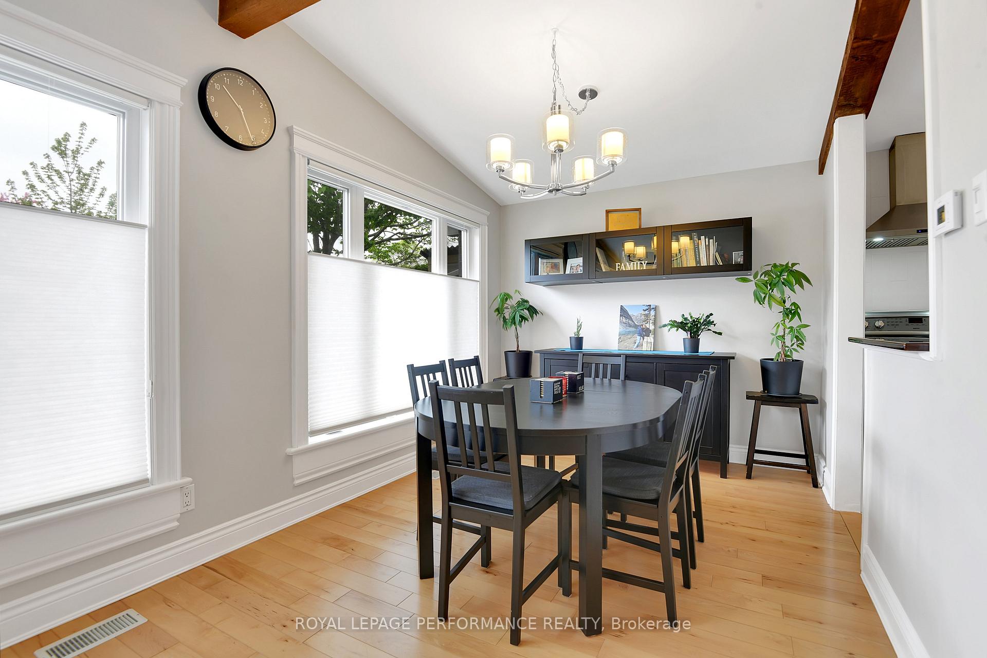 Photo 11 of 2086 Valley Drive, Ottawa, Elmvale Acres/Urbandale — HOMEH
