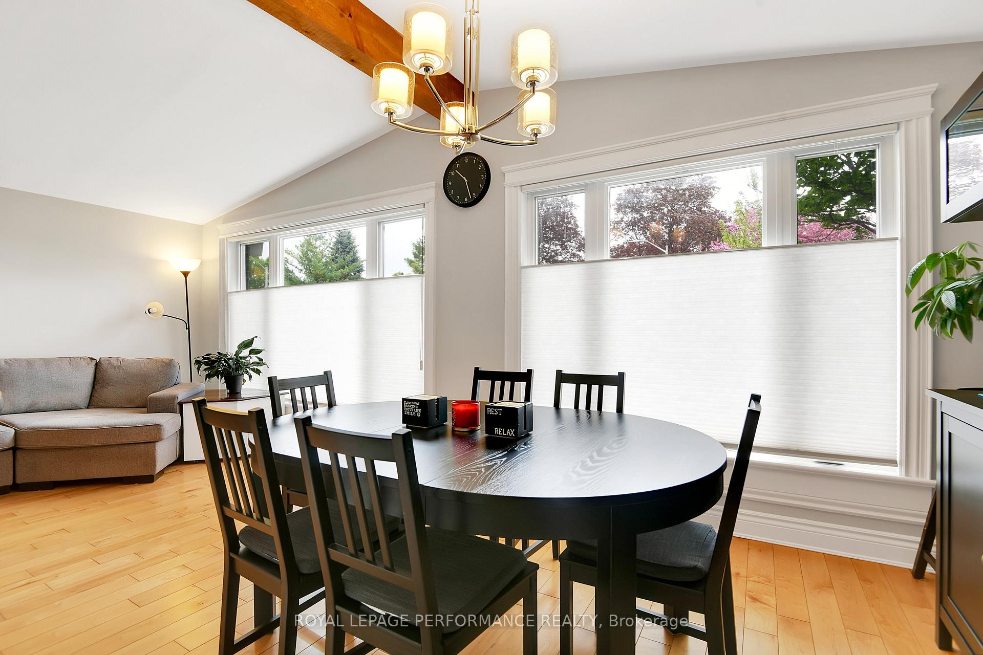 Photo 12 of 2086 Valley Drive, Ottawa, Elmvale Acres/Urbandale — HOMEH