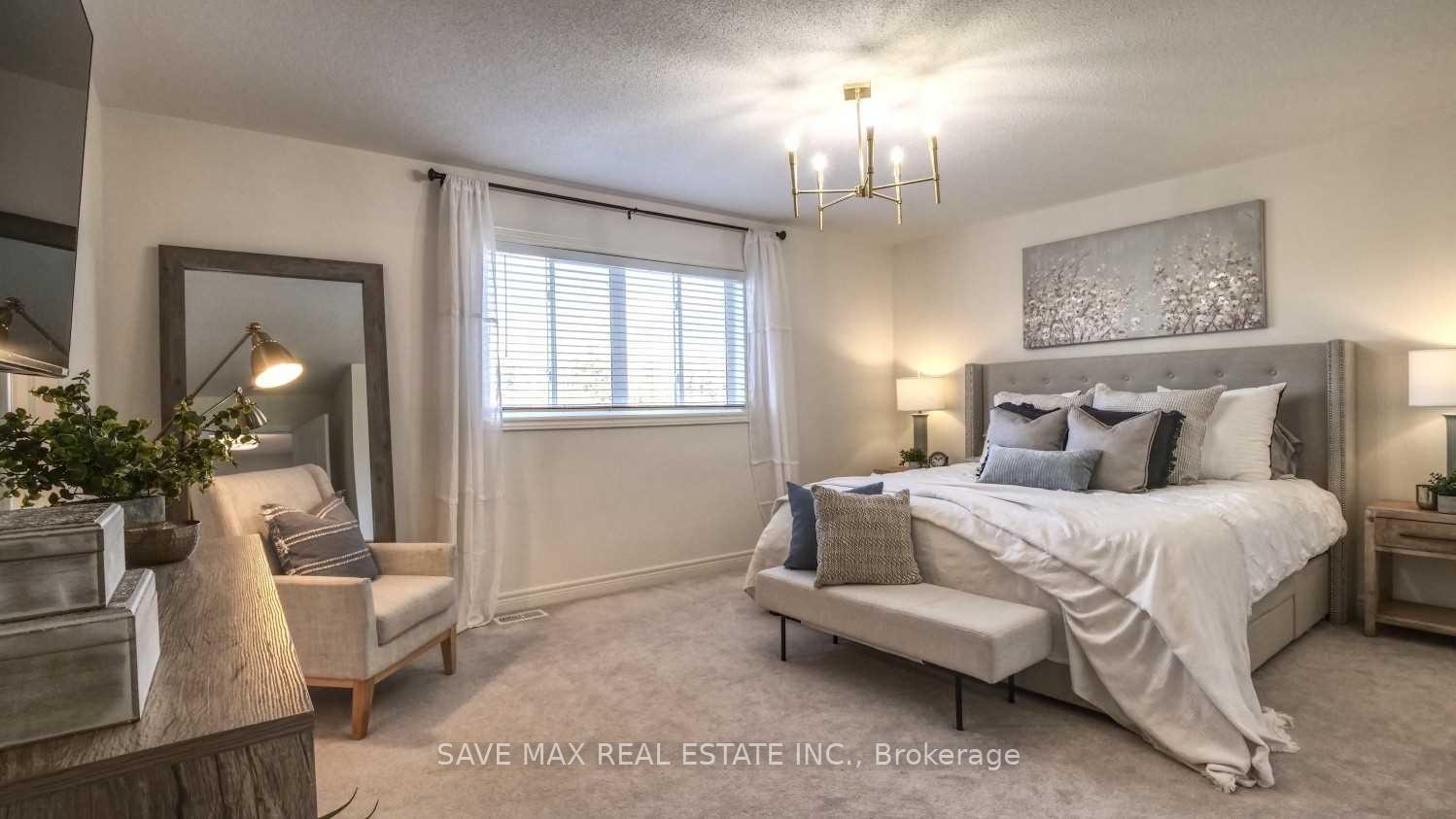 Photo 8 of 18 Bruce Cameron Drive, Clarington, Bowmanville — HOMEH