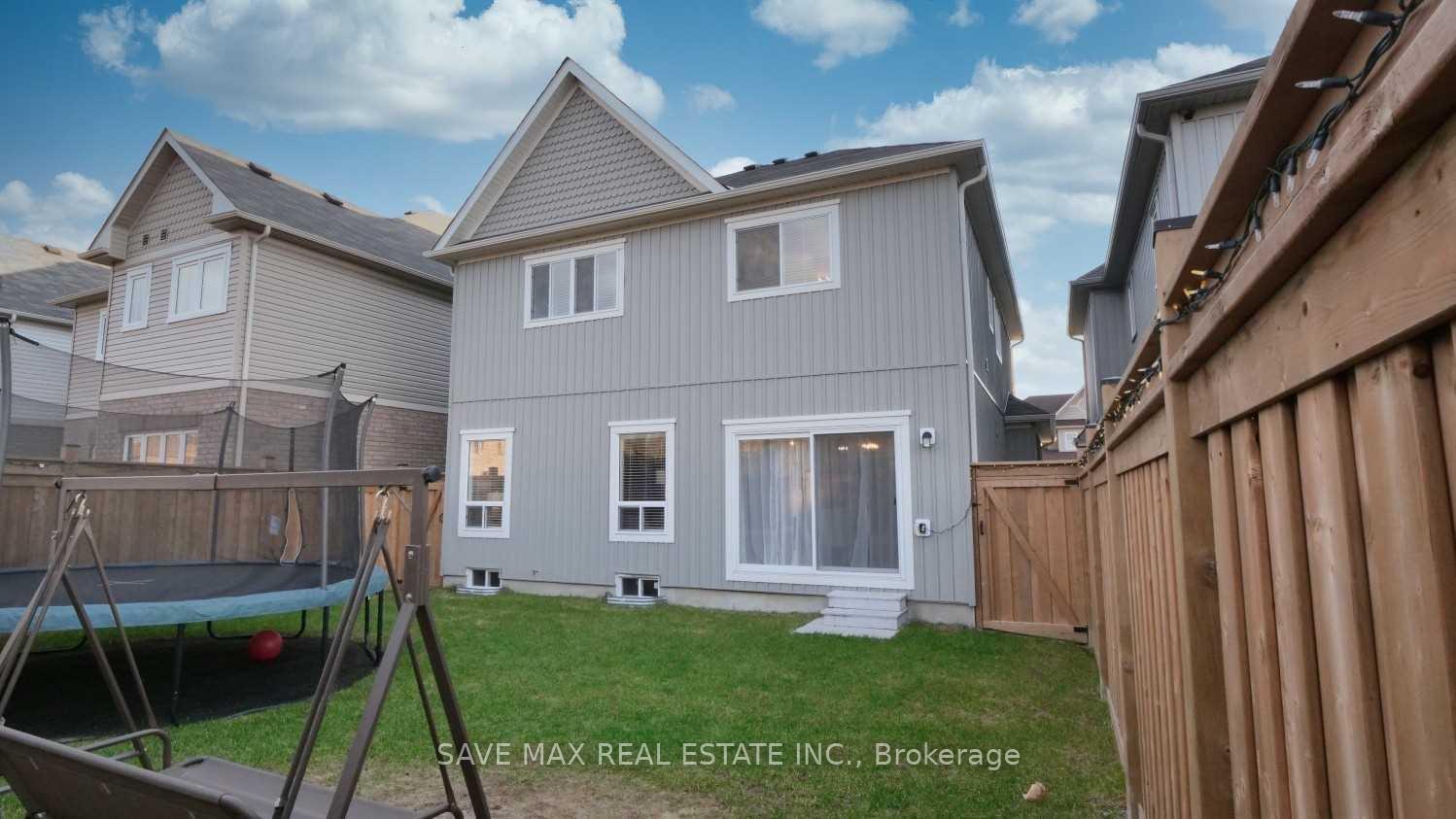 Photo 13 of 18 Bruce Cameron Drive, Clarington, Bowmanville — HOMEH