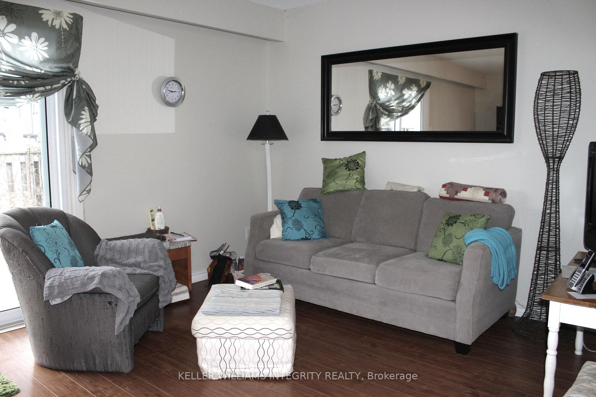 Photo 2 of Unit B, 438 Moodie Drive, Ottawa, Westcliffe Estates — HOMEH