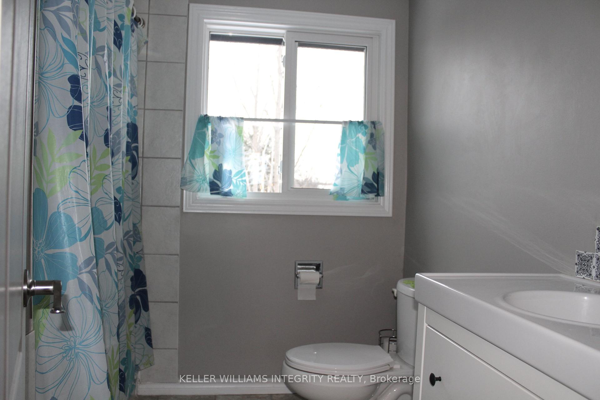 Photo 10 of Unit B, 438 Moodie Drive, Ottawa, Westcliffe Estates — HOMEH