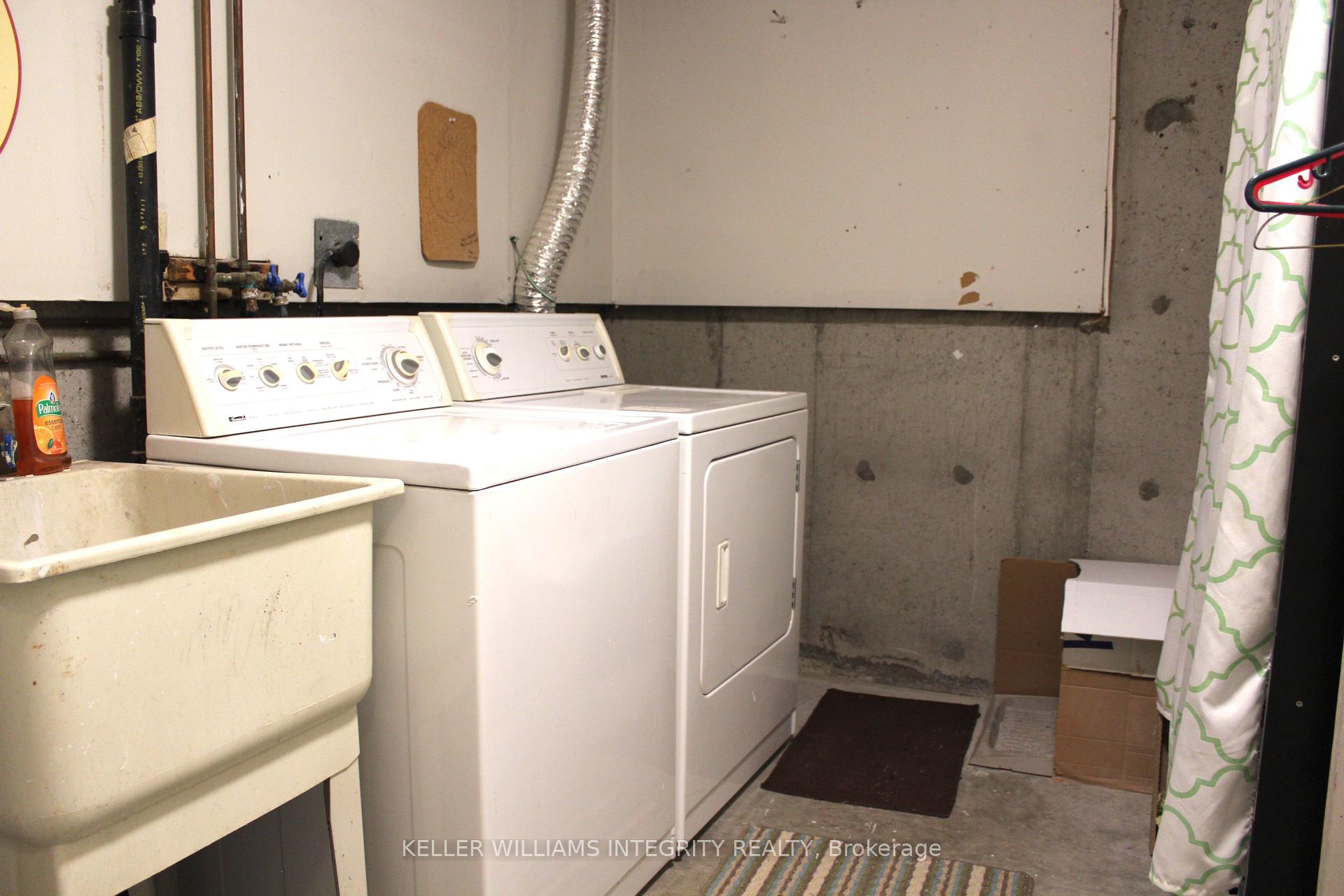 Photo 12 of Unit B, 438 Moodie Drive, Ottawa, Westcliffe Estates — HOMEH