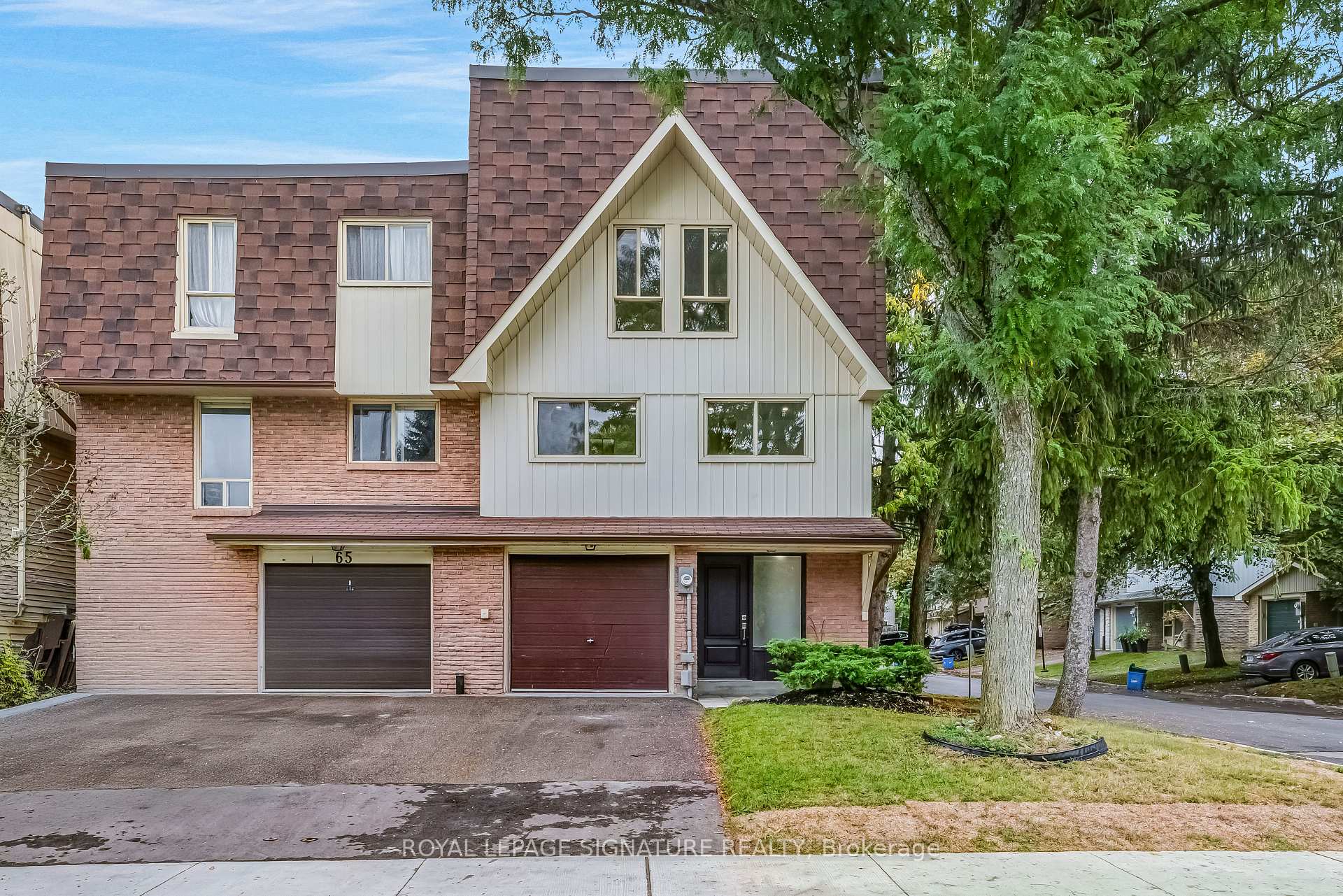 Photo 1 of Unit 6, 67 Poplar Crescent, Aurora, Aurora Highlands — HOMEH
