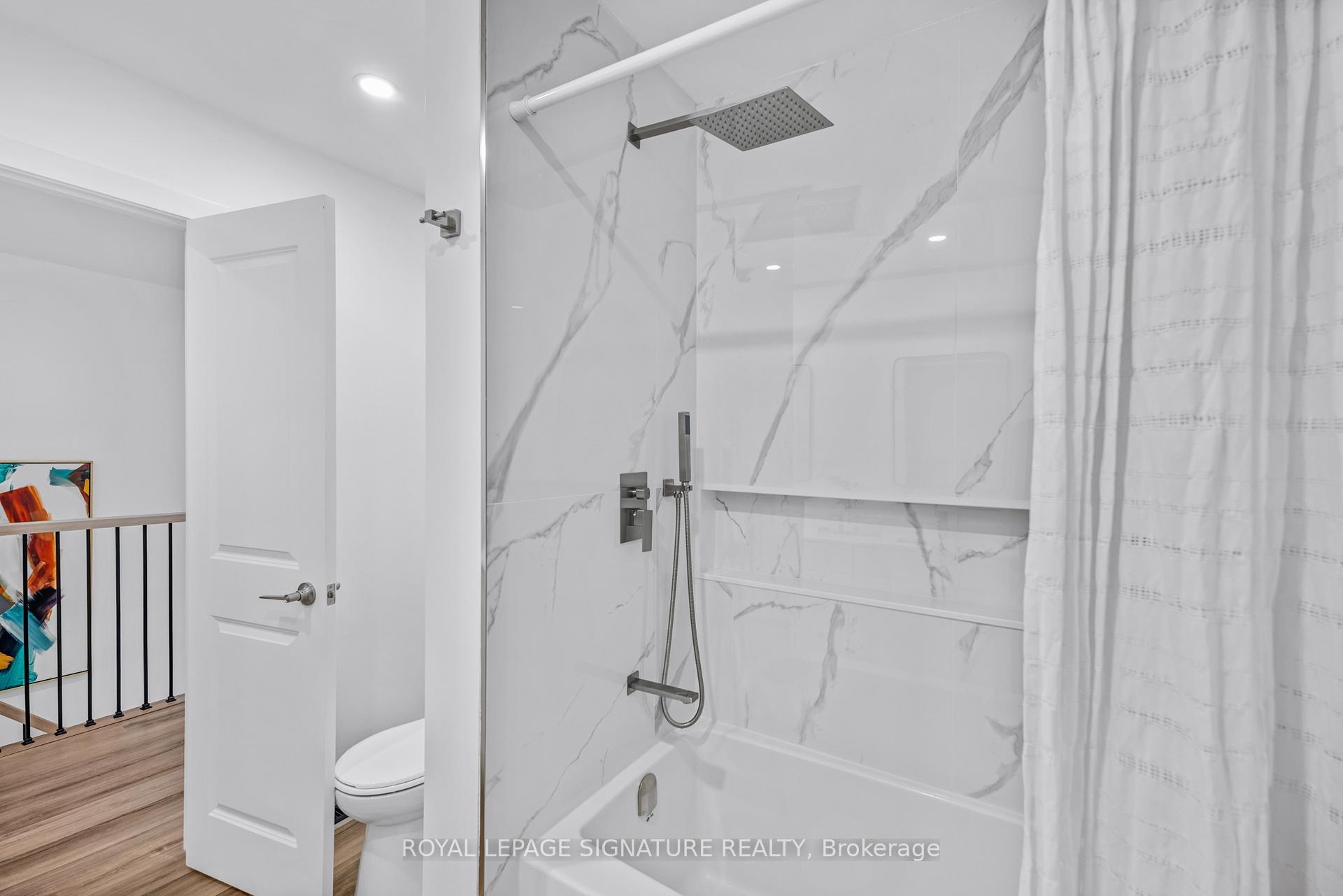 Photo 20 of Unit 6, 67 Poplar Crescent, Aurora, Aurora Highlands — HOMEH