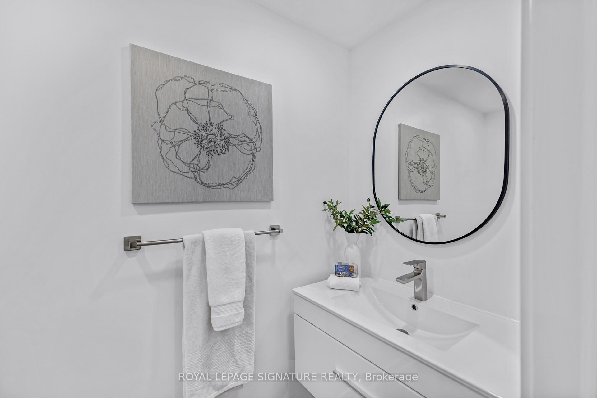 Photo 33 of Unit 6, 67 Poplar Crescent, Aurora, Aurora Highlands — HOMEH