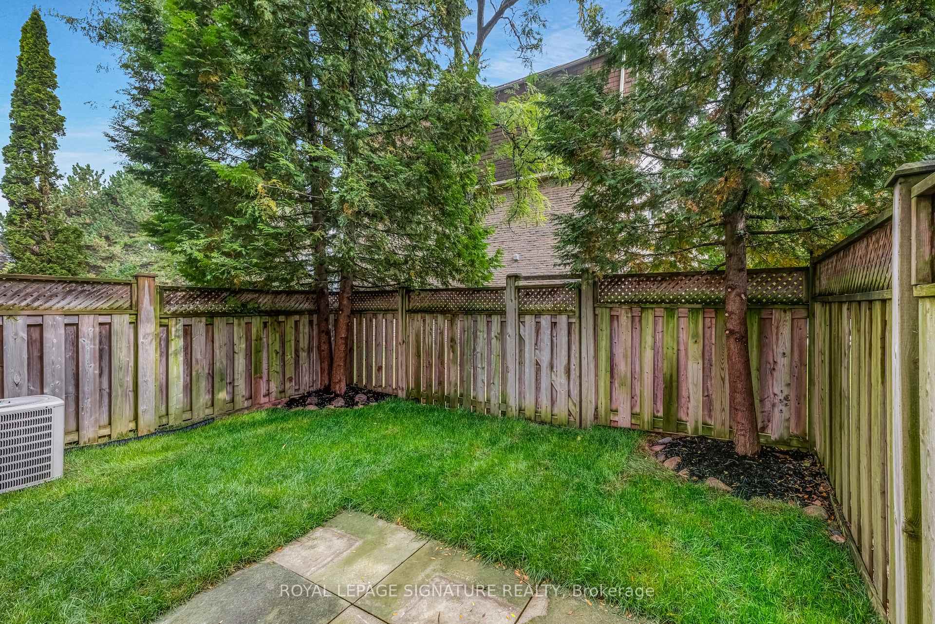 Photo 35 of Unit 6, 67 Poplar Crescent, Aurora, Aurora Highlands — HOMEH
