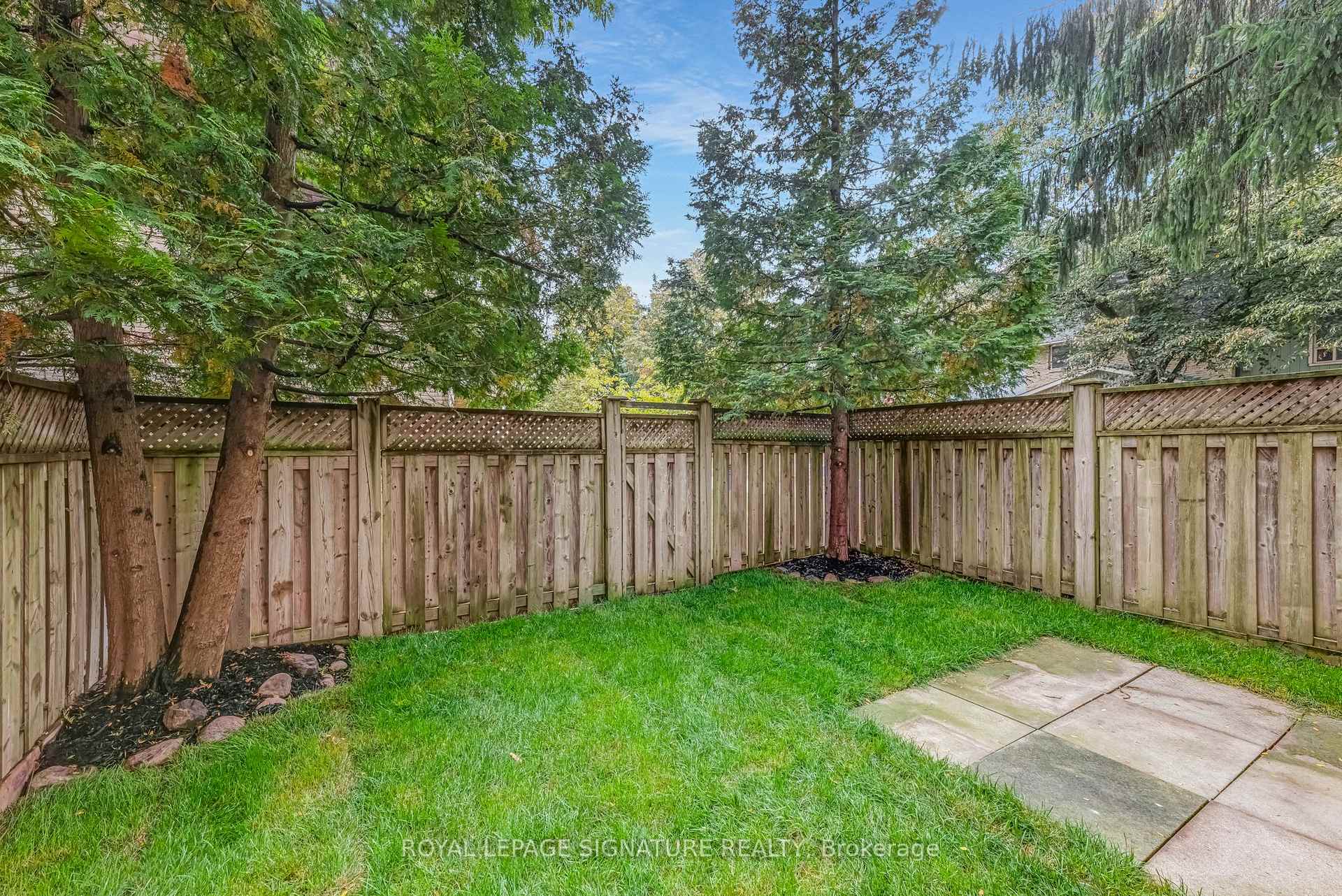 Photo 36 of Unit 6, 67 Poplar Crescent, Aurora, Aurora Highlands — HOMEH