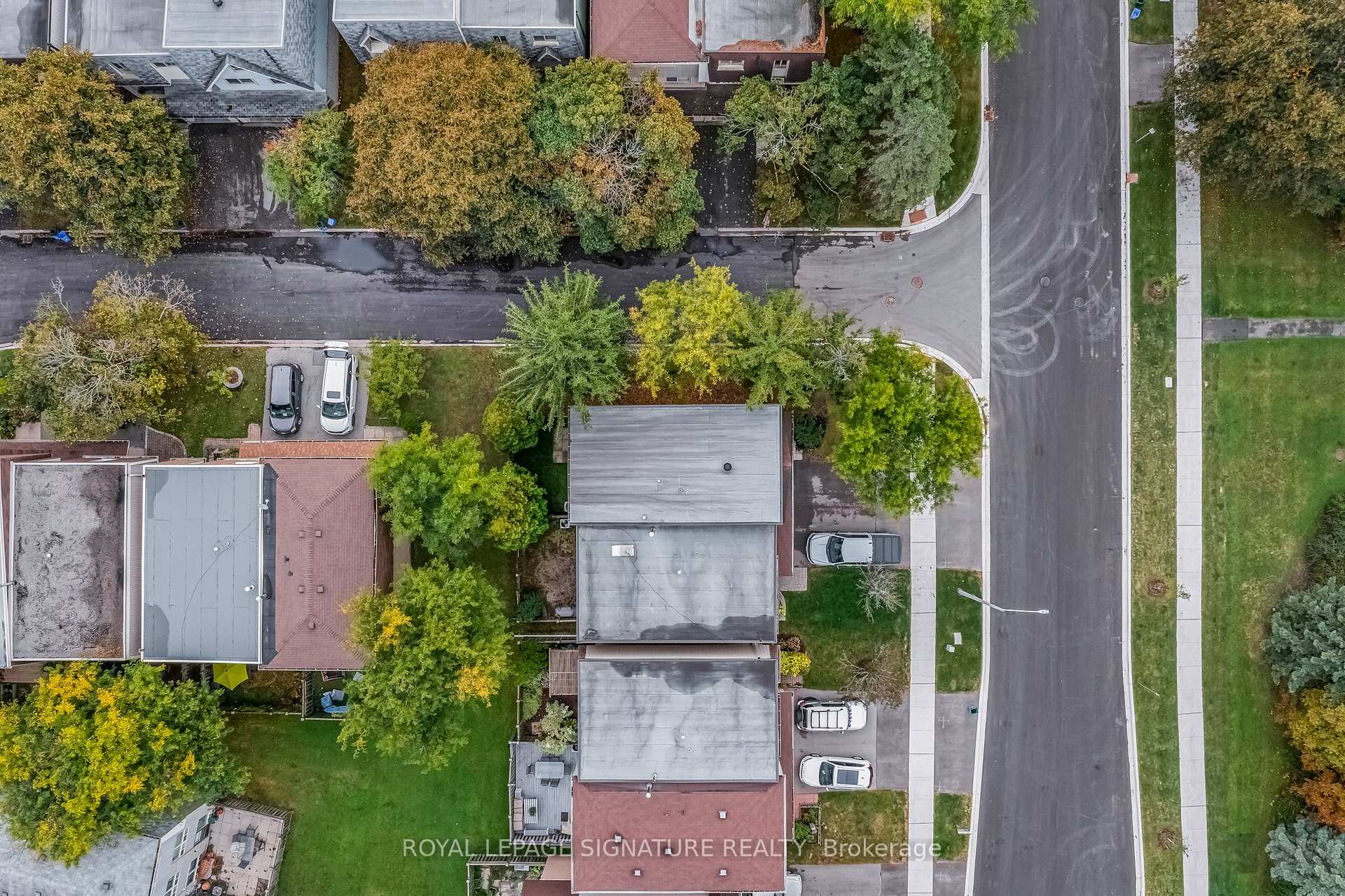 Photo 38 of Unit 6, 67 Poplar Crescent, Aurora, Aurora Highlands — HOMEH