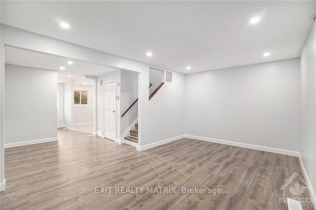 Photo 5 of Unit 59, 3344 Uplands Drive, Ottawa, Hunt Club — HOMEH