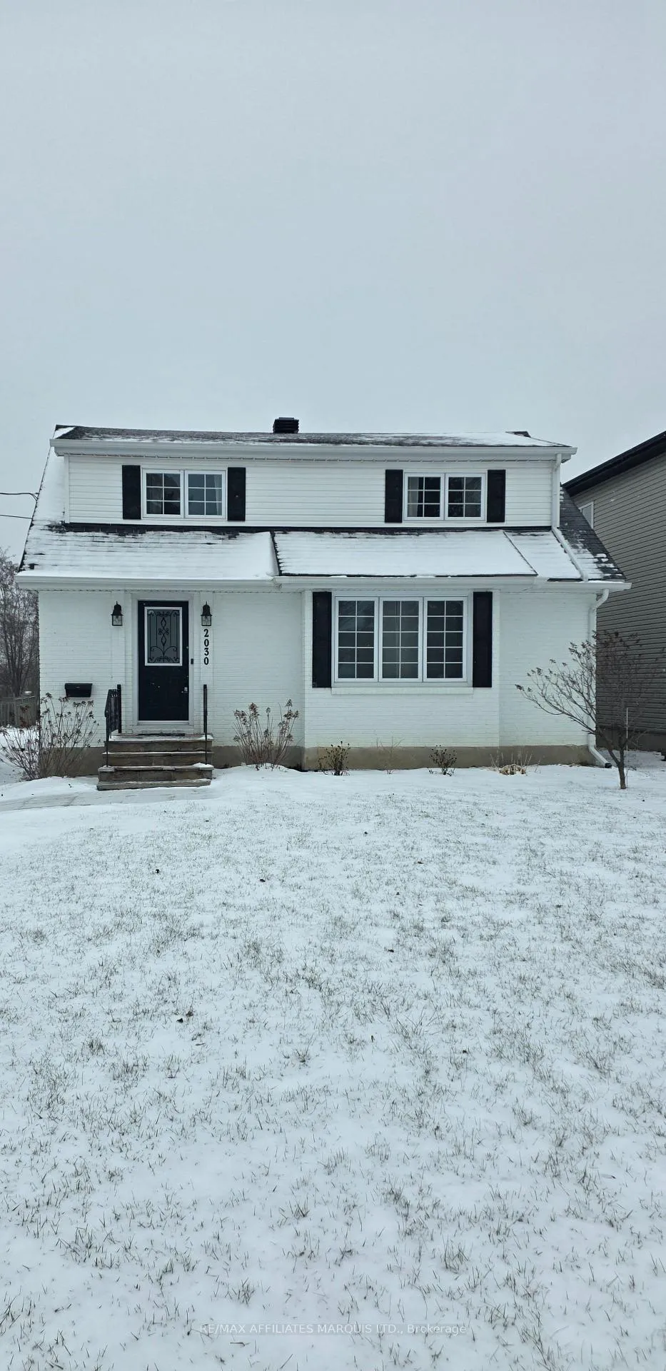 Front of 2030 Pitt Street