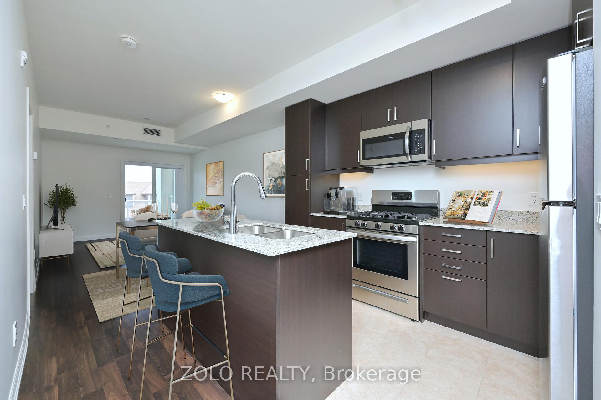 Photo 3 of 17 Spooner Crescent, Collingwood — HOMEH