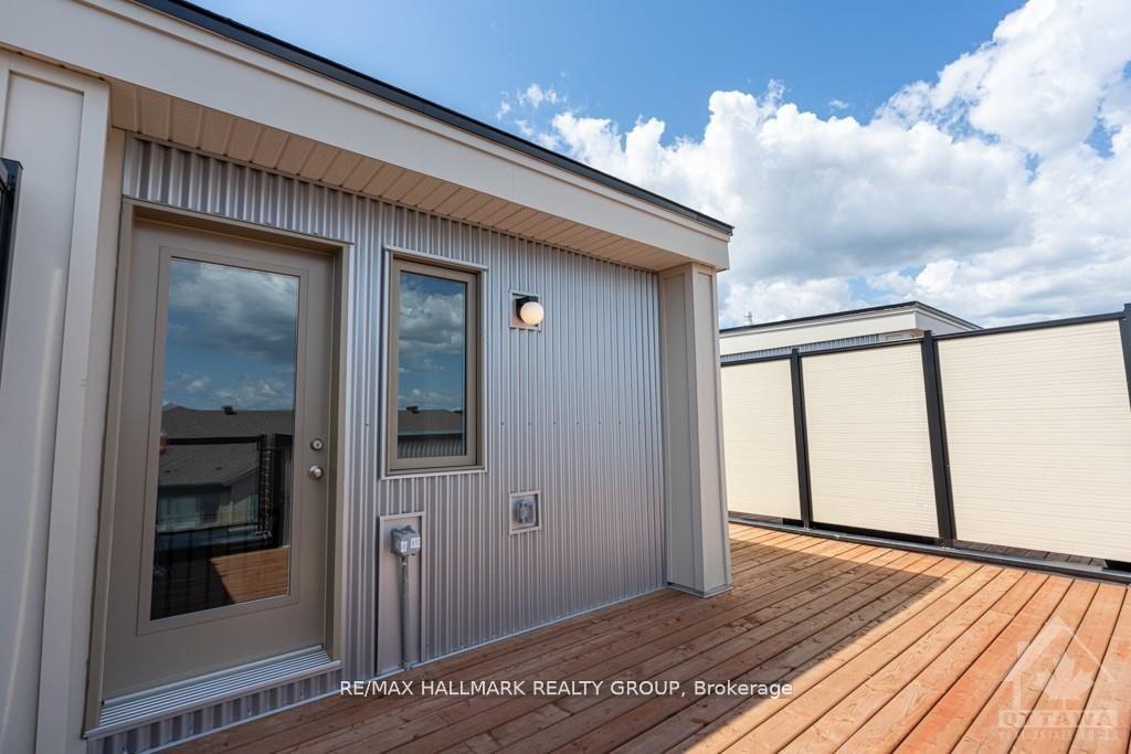 Photo 4 of 810 Kiniw Private, Ottawa, Manor Park — HOMEH
