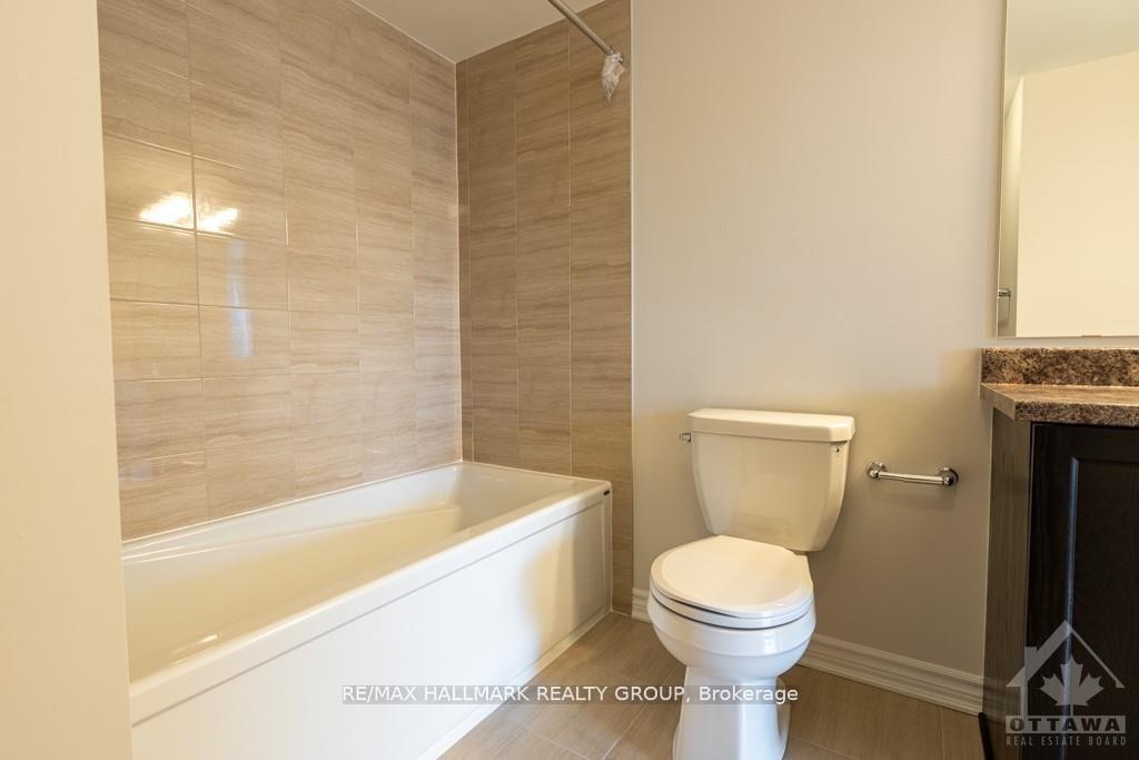 Photo 11 of 810 Kiniw Private, Ottawa, Manor Park — HOMEH